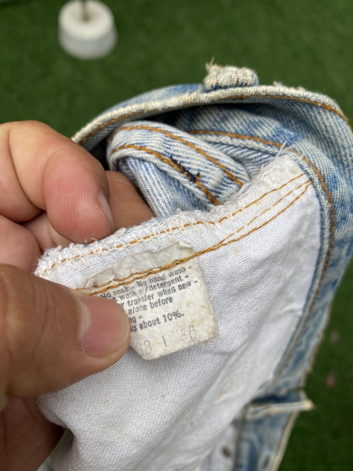 Levi's Vintage Clothing W36x31 Vintage levi's 501 redline distressed repaired Size US 36 / EU 52 - 14 Thumbnail