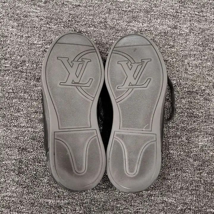 Other Louis Vuitton Leather Canvas Low-Top Sneakers -2508 Size US 7 / EU 40 - 6 Thumbnail