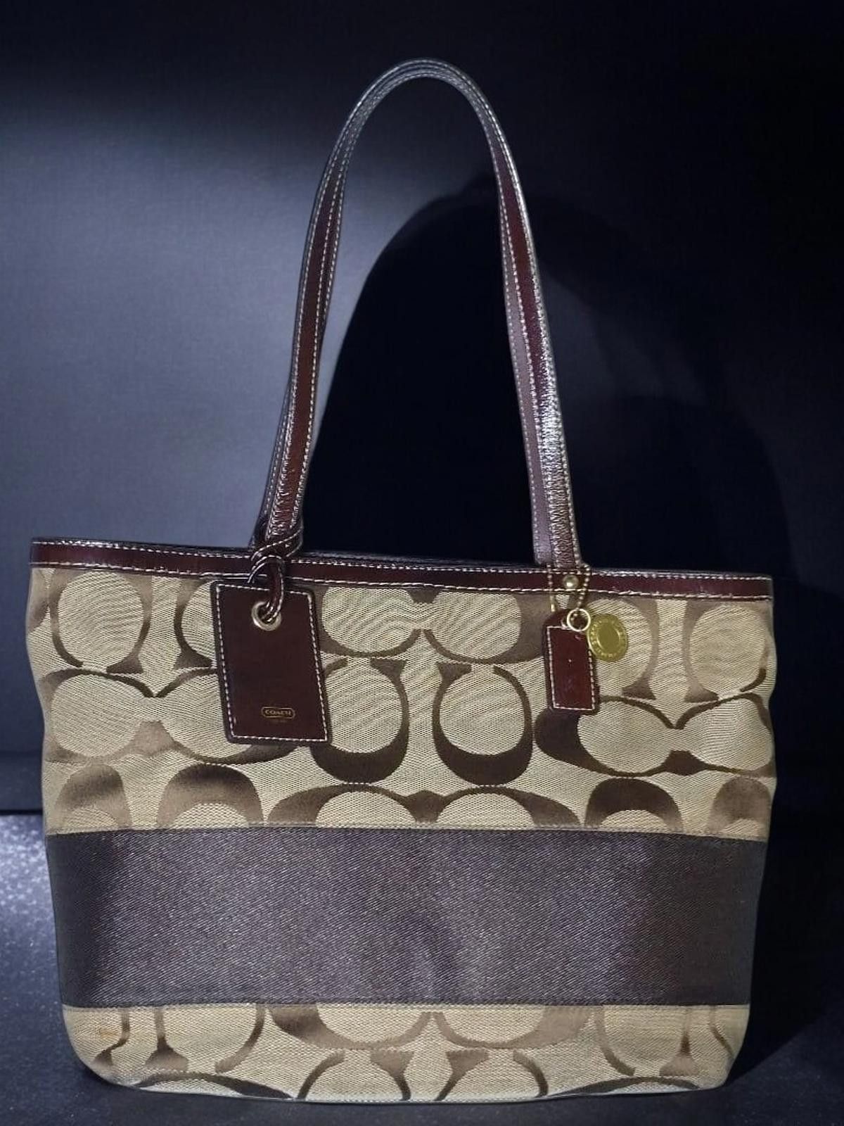 Coach Coach - Signature Canvas and Leather Tote Bag Size ONE SIZE - 1 Thumbnail
