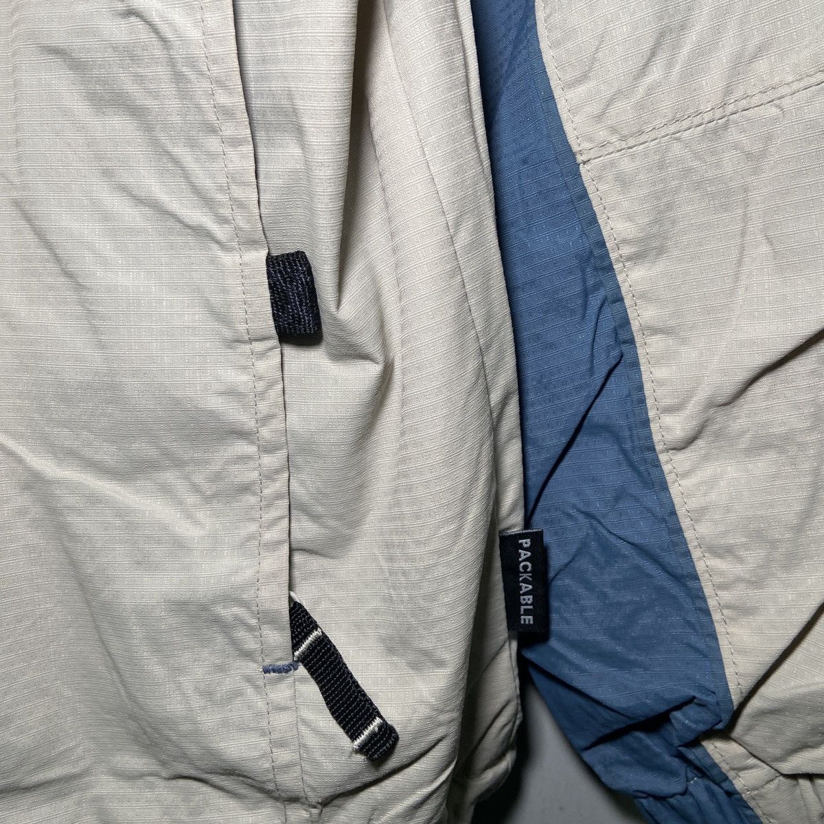 Columbia × Vintage Vintage Columbia Sportswear Beige / Grey Light Jacket L Size US L / EU 52-54 / 3 - 2 Thumbnail