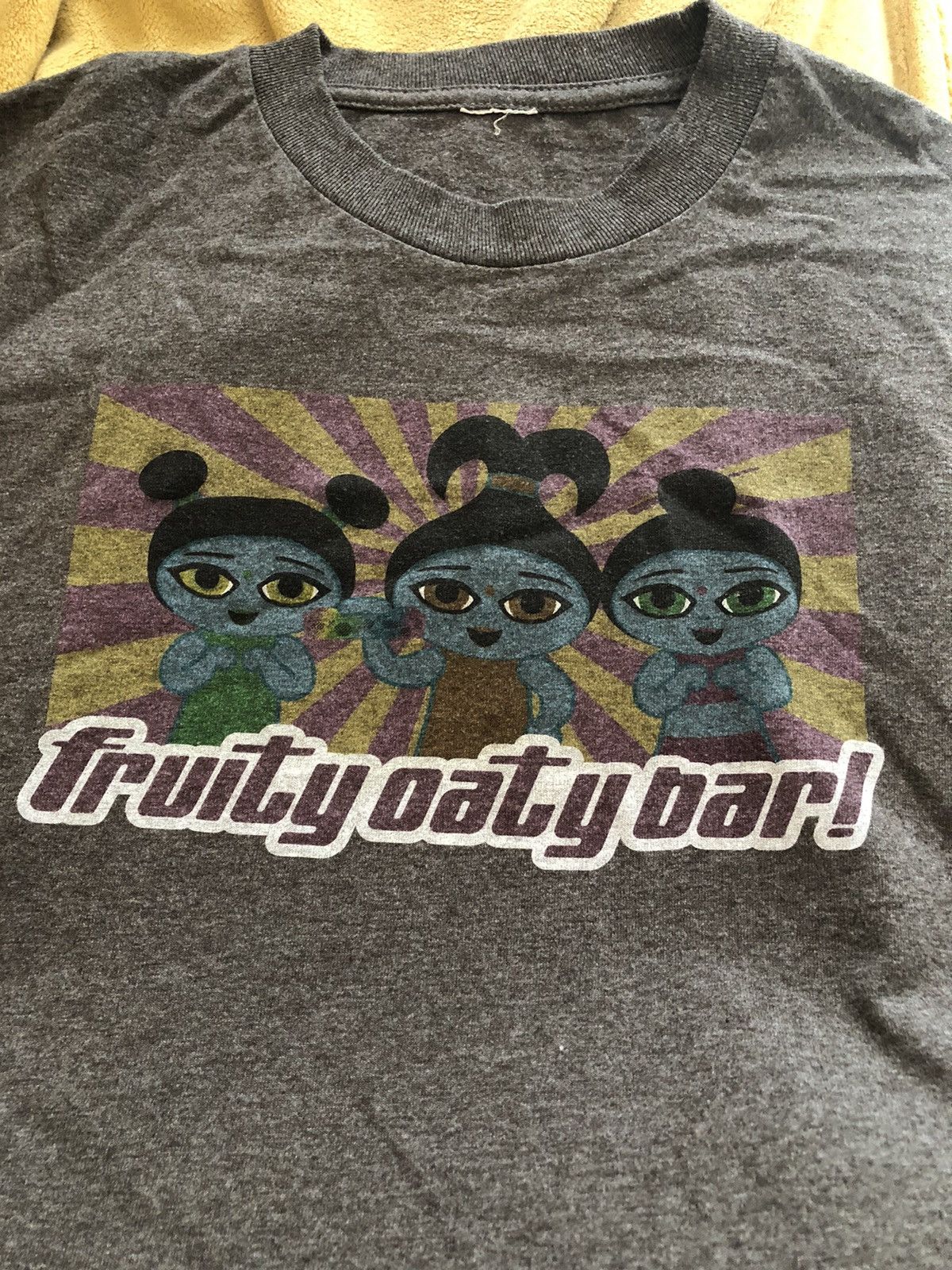 Other RARE FRUITY OATY BAR ANIME VINTAGE DESIGN TEE SHIRT Size US M / EU 48-50 / 2 - 3 Thumbnail