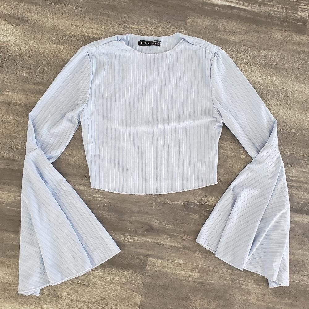 Shein Light Blue Cropped SHEIN Flared Long Sleeve Size S / US 4 / IT 40 - 1 Thumbnail