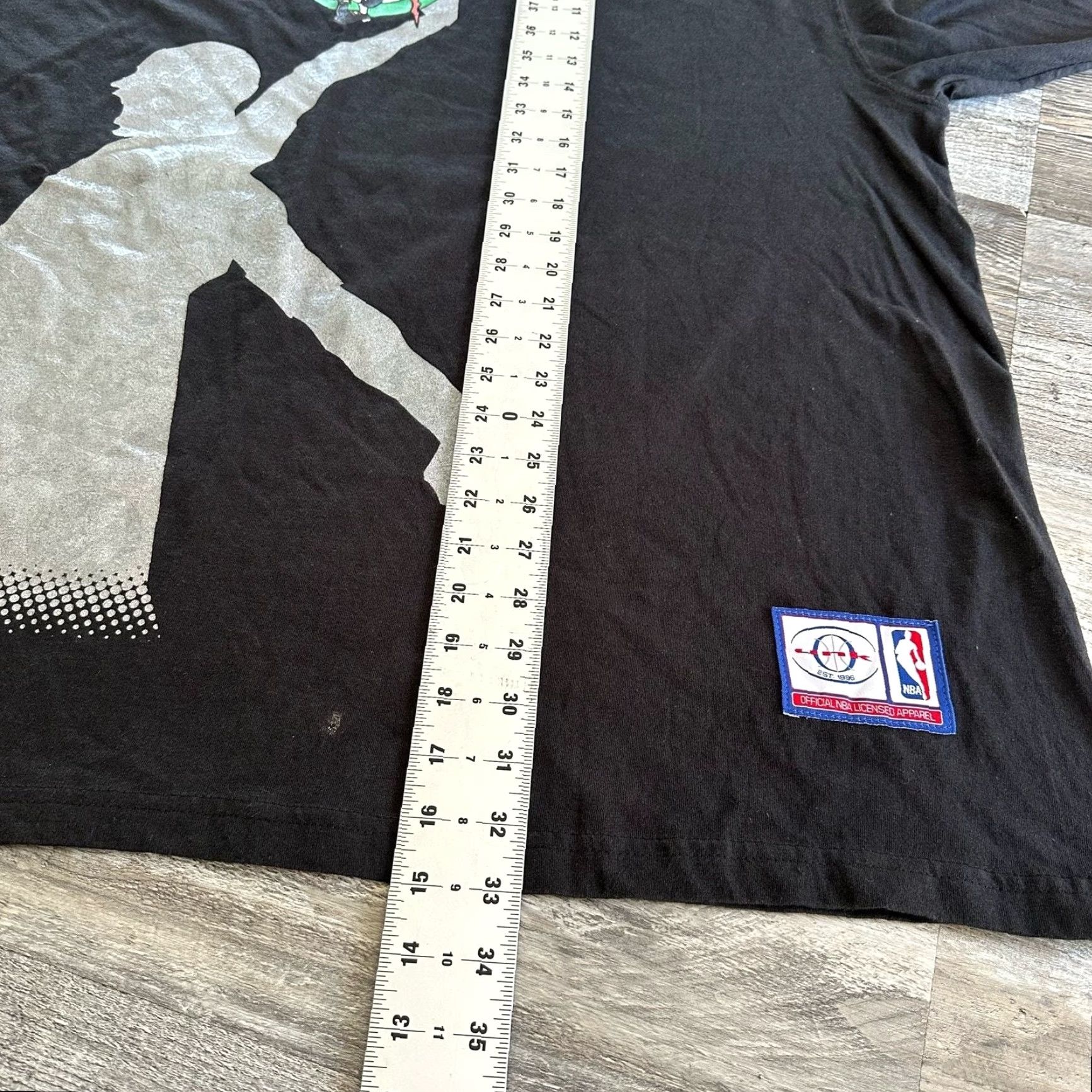 NBA VINTAGE Y2K NBA Black Basketball Celtics Sporty Graphic Tshirt Men 2X Big & Tall Tshirt Black Celtics Graphic NBA Mens XXL 29" by 33" Size US XXL / EU 58 / 5 - 5 Thumbnail