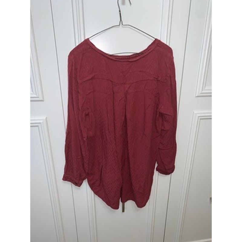 Ariat Ariat Women's Long Sleeve Blouse Red Size Large Round Neck Size L / US 10 / IT 46 - 8 Thumbnail
