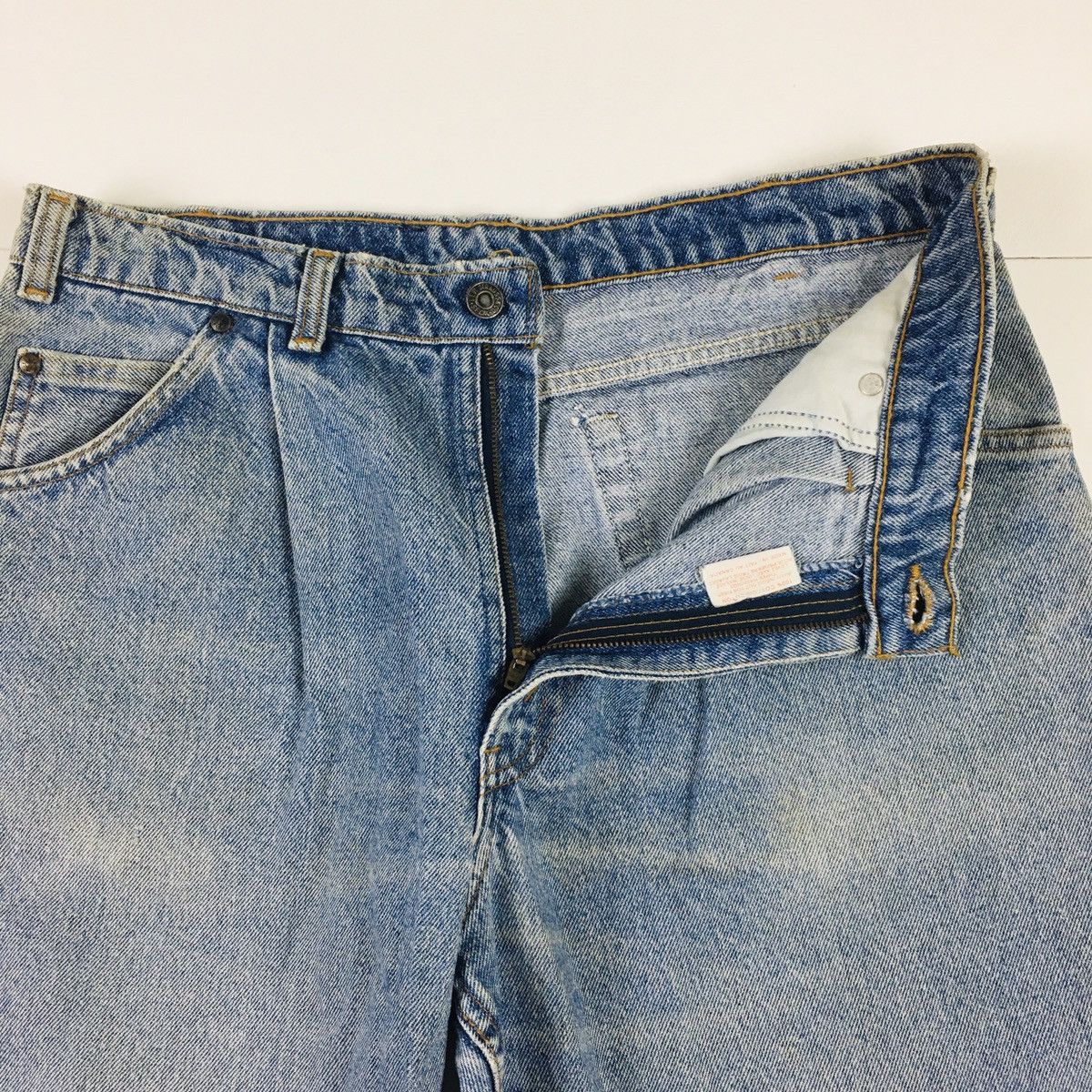 Levi's Vintage Clothing Vintage 80s Levi’s Button Stamp Number 1 Black Tab Canada Size US 34 / EU 50 - 8 Thumbnail