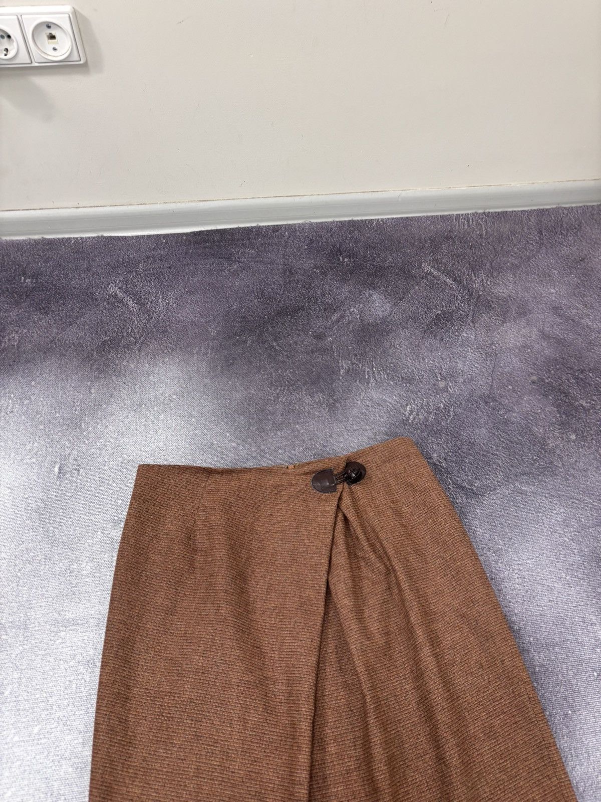 Etro Etro Women’s Brown Wool Tweed Wrap Skirt Leather Toggle Size 32" / US 10 / IT 46 - 4 Thumbnail