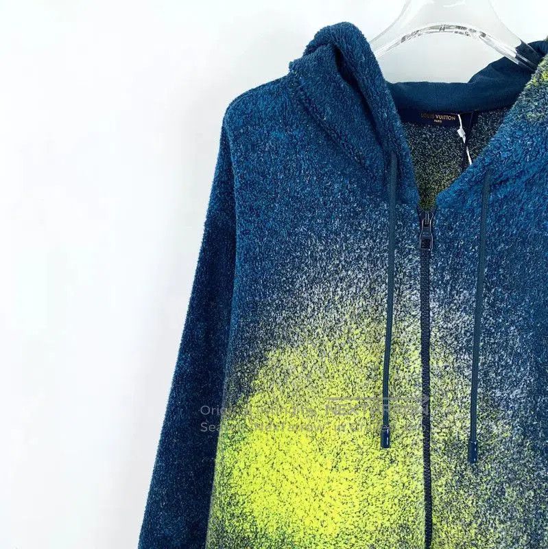 Louis Vuitton Louis Vuitton Blue Hooded Jacket for Men . Size US L / EU 52-54 / 3 - 3 Thumbnail