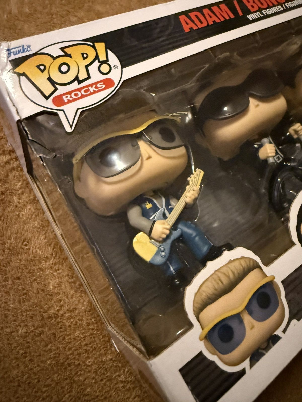 POP MART Funko Pop U2 set of 4, New in Box! Bono, Adam, Larry, Edge Size ONE SIZE - 7 Thumbnail