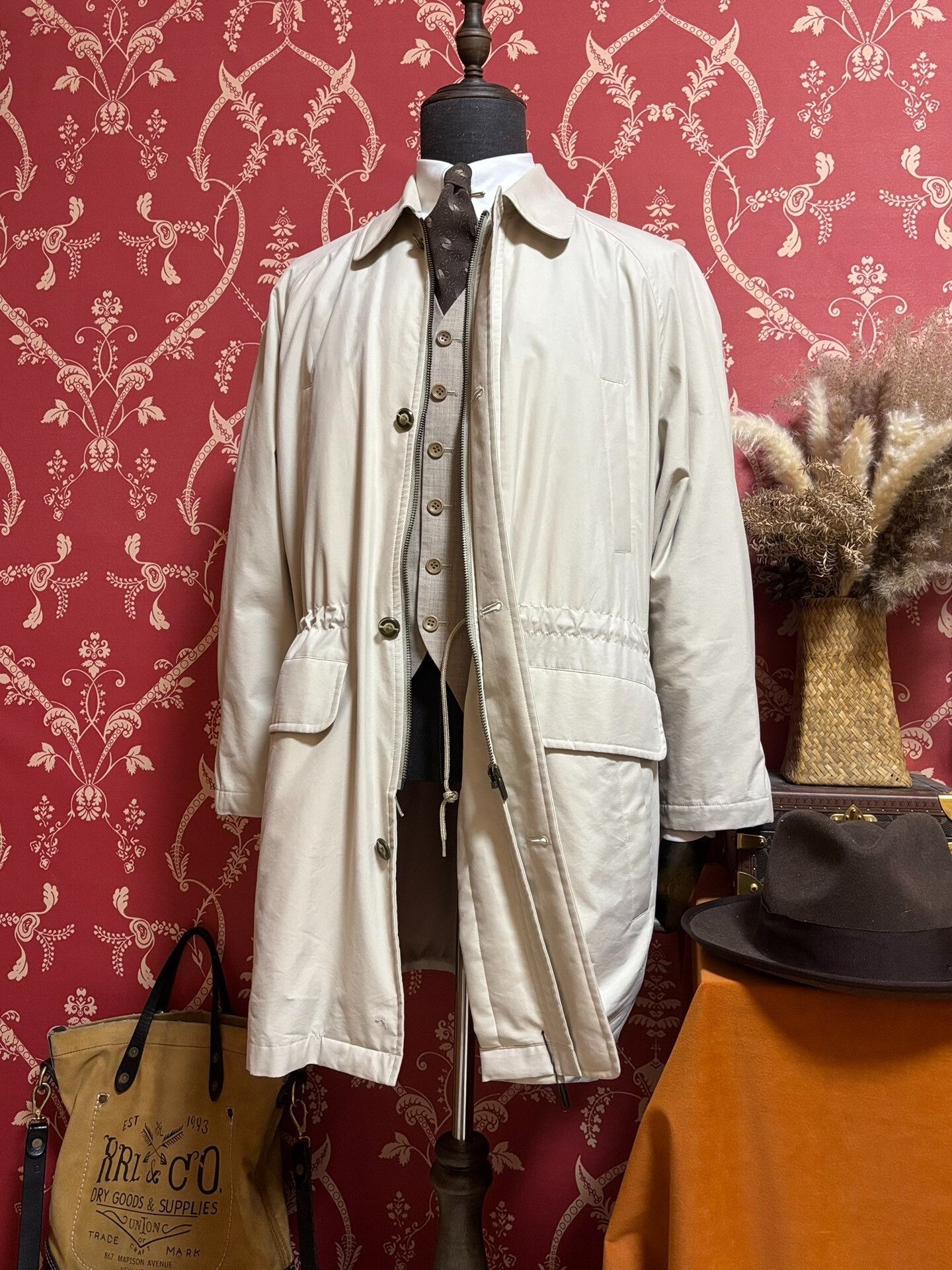 Burberry Burberry Vintage Men's Balmacaan Trench Size US M / EU 48-50 / 2 - 1 Thumbnail