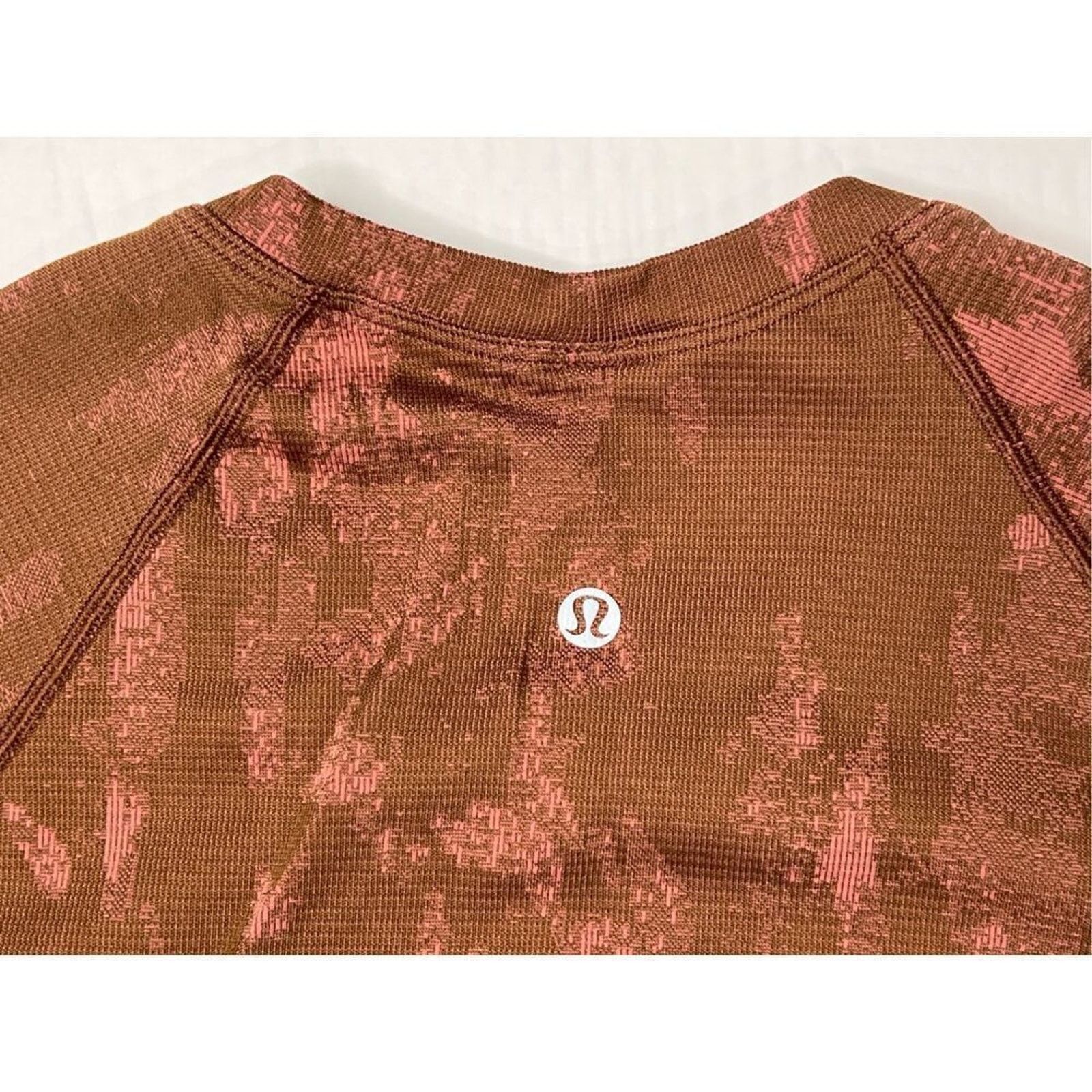 Lululemon Lululemon Swiftly Tech 2.0 Long Sleeve Pullover Top XXXS\XXS Size XXS / US 00 / IT 34 - 8 Thumbnail
