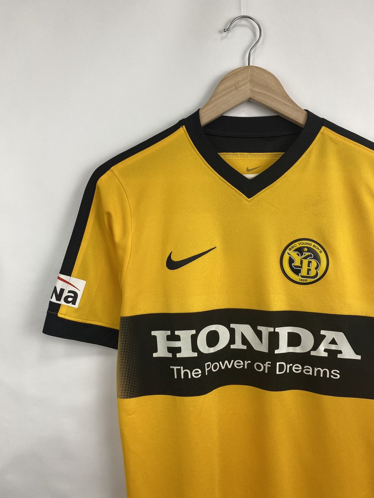 Nike Nike BSC Young Boys Honda Soccer shirt jersey rare retro Y2K Size US S / EU 44-46 / 1 - 2 Thumbnail