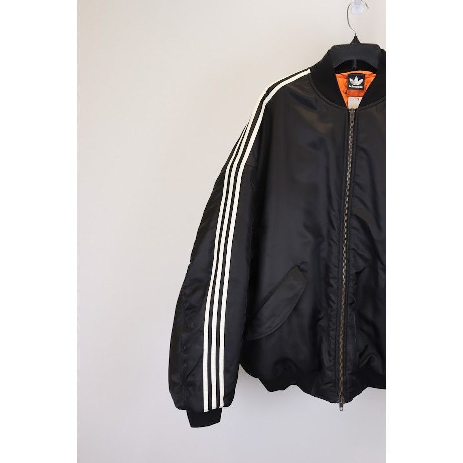 Balenciaga o1rshd1 Q:2 / Light Bomber Nylon in Black Size US L / EU 52-54 / 3 - 3 Thumbnail