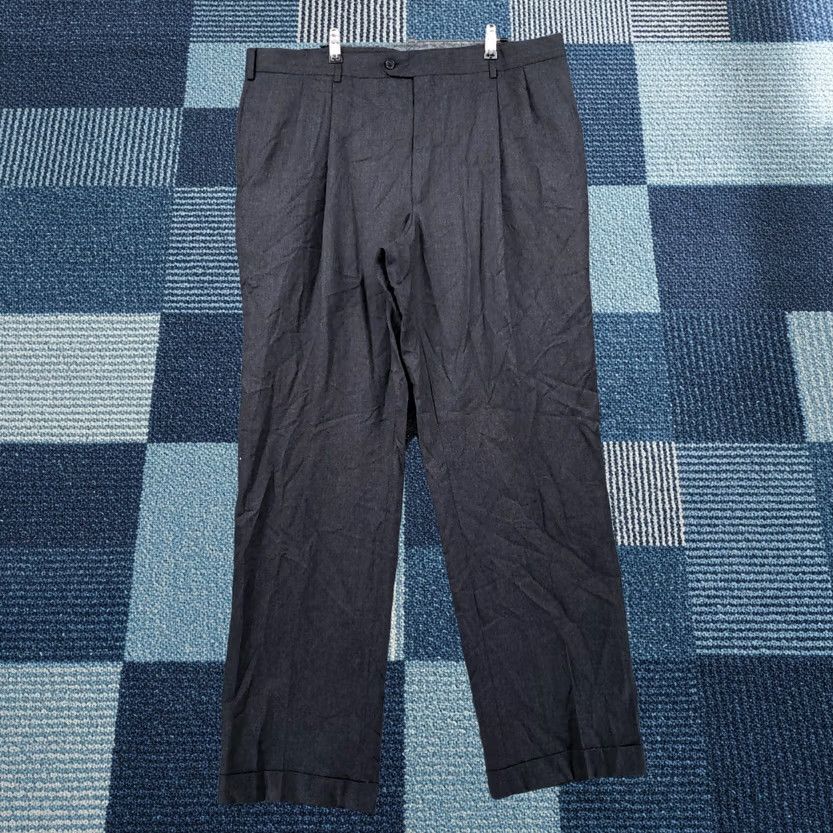 Jos. A. Bank Jos. A. Bank Dress Pants 40 Gray Pleated Straight Mid-Rise Business Slacks Mens Size US 40 / EU 56 - 1 Thumbnail