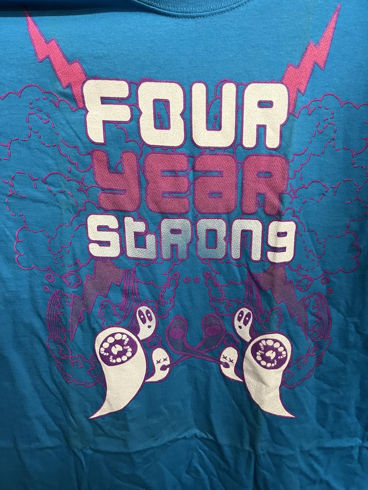 Designer VTG Four Year Strong Band Tee - Ghosts Thunder Storm - S Size US S / EU 44-46 / 1 - 2 Thumbnail