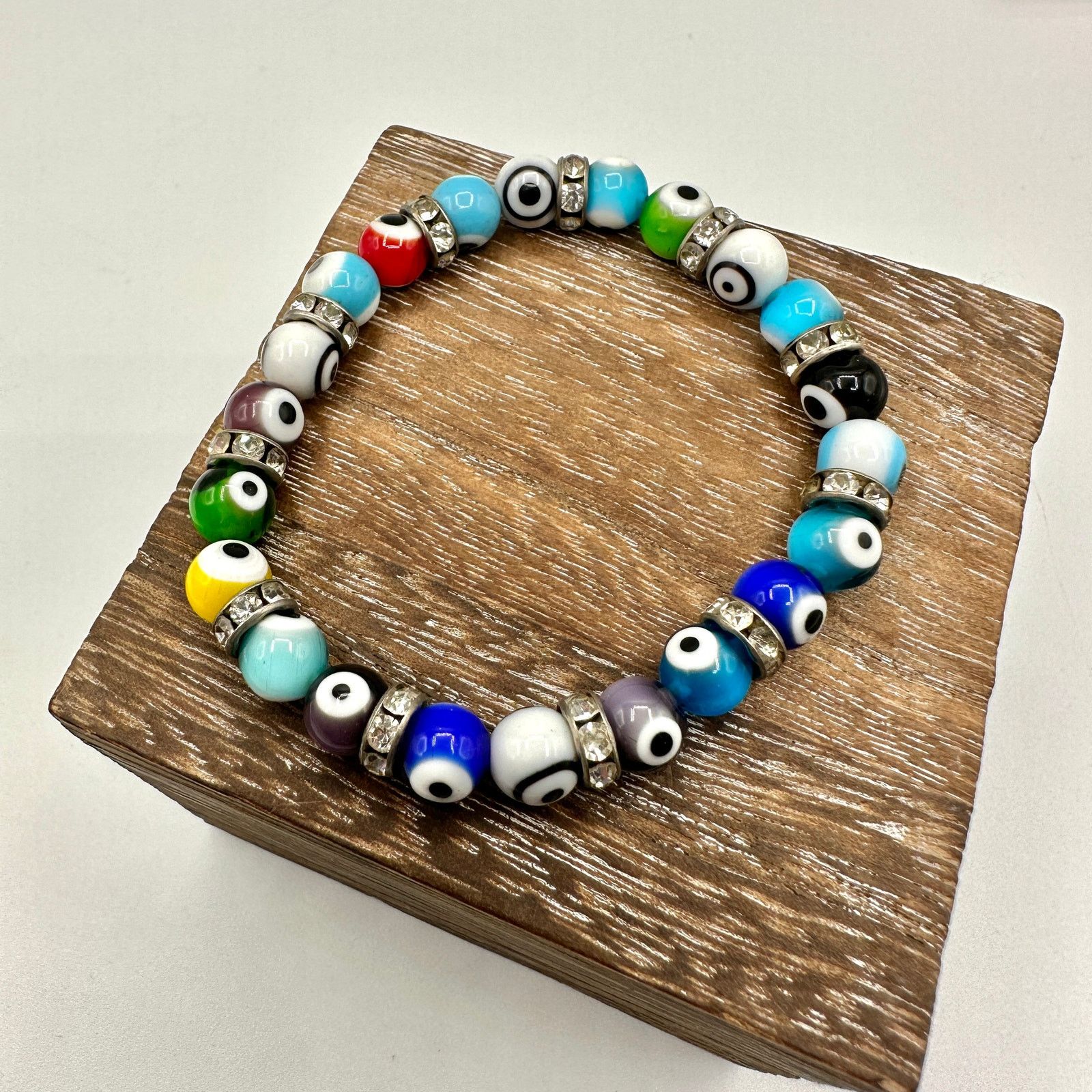 The Unbranded Brand Evil Eye Stretch Bracelet From 2009 Size ONE SIZE - 3 Thumbnail