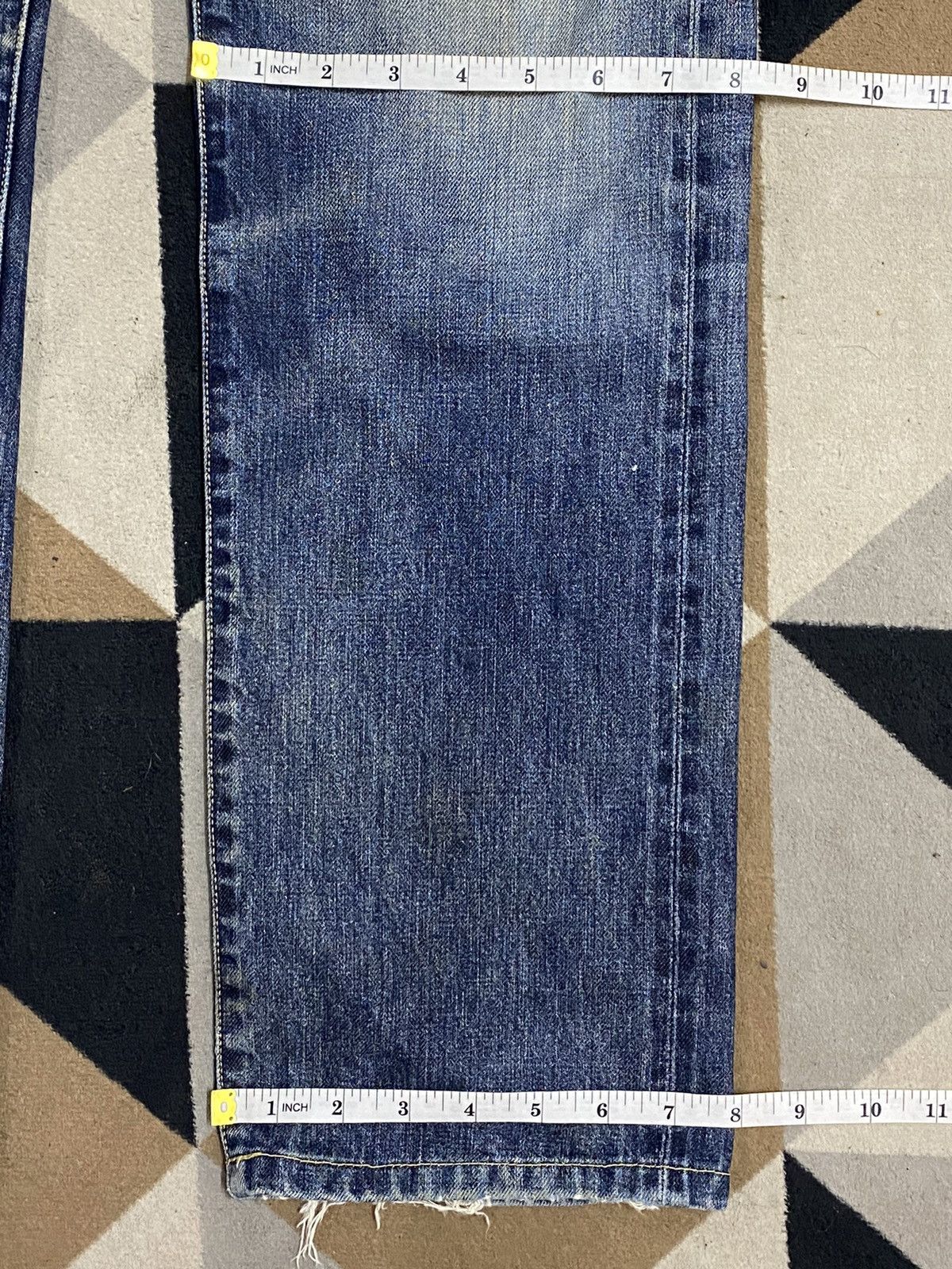 Japanese Brand Vintage Uniqlo Blue Wash Distressed Jeans Size US 32 / EU 48 - 14 Thumbnail