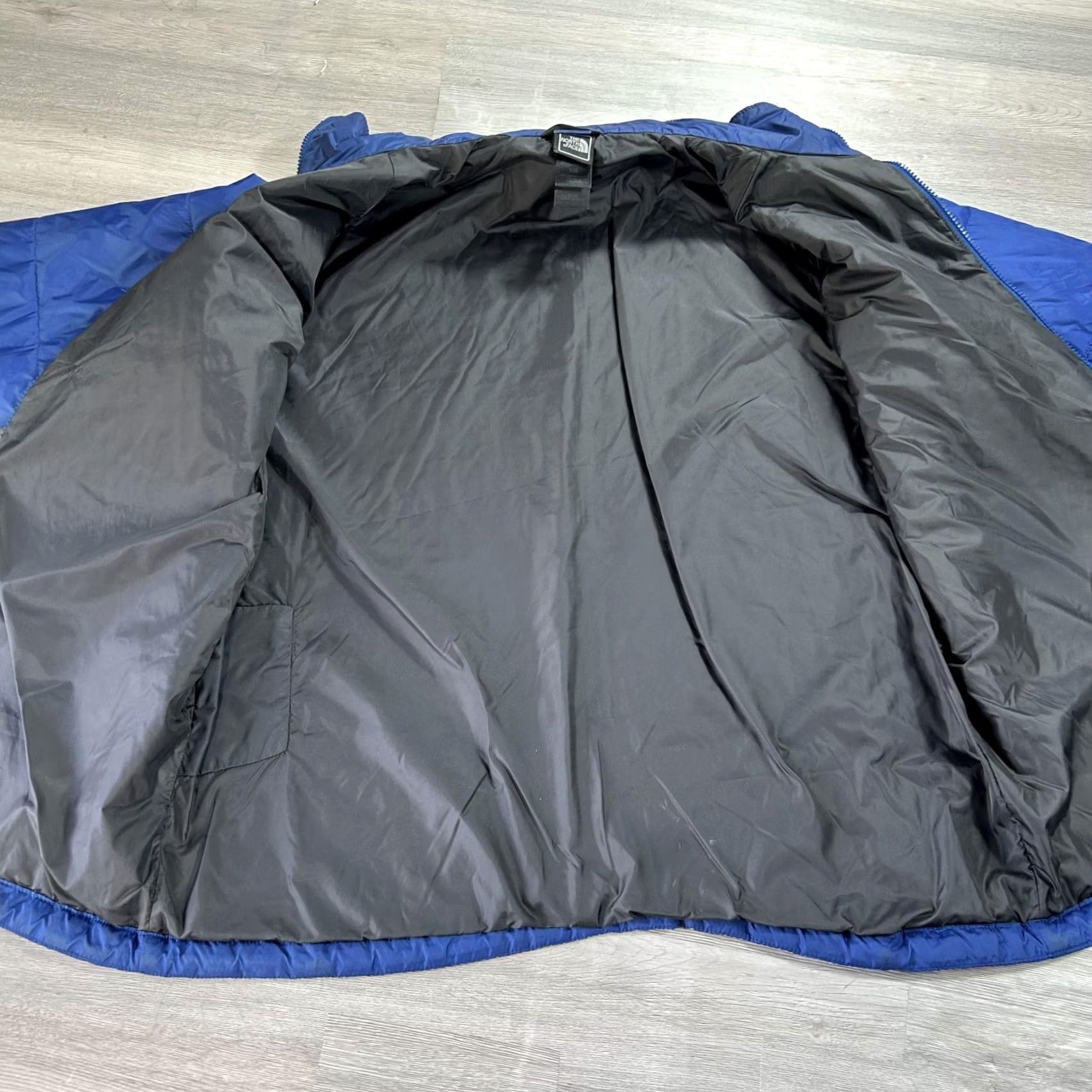 The North Face The North Face Jacket Mens Large Blue Puffer Full Zip Insulated Lined Pockets Regular Fit Winter Casual Travel Outdoors Hiking Men L Blue Size US L / EU 52-54 / 3 - 3 Thumbnail