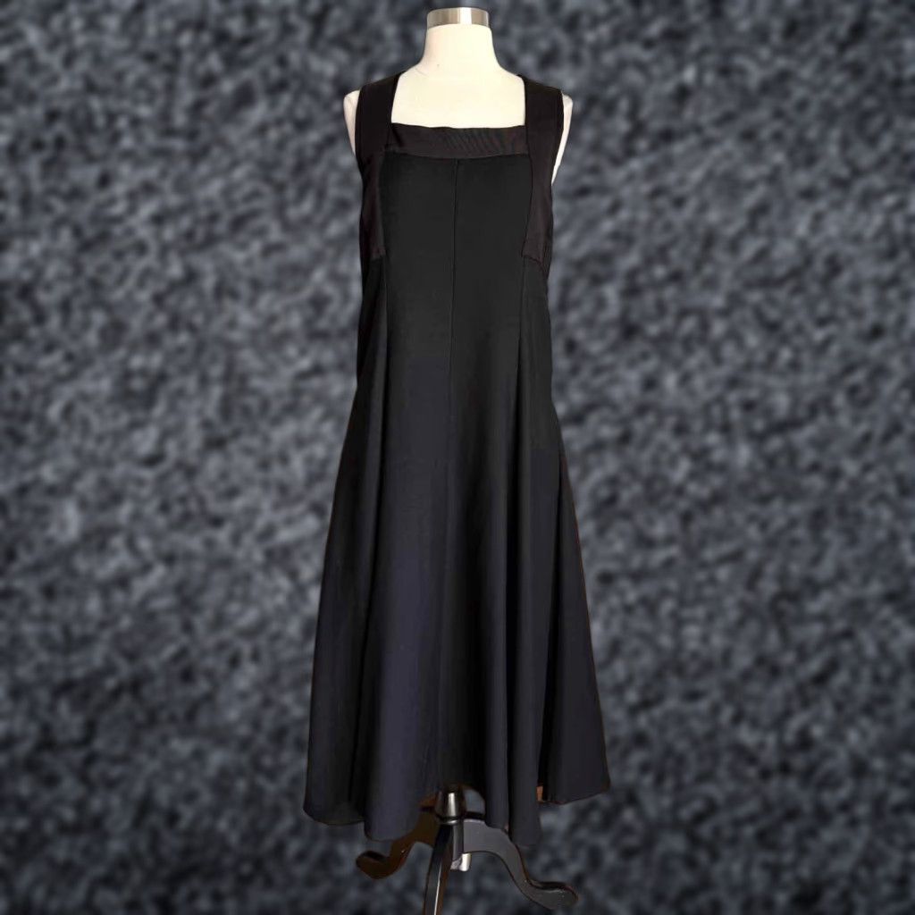 Vintage VINTAGE Calvin Klein Collection Black Wool Midi Flare Dress Sz 8 Italy Size M / US 6-8 / IT 42-44 - 1 Thumbnail