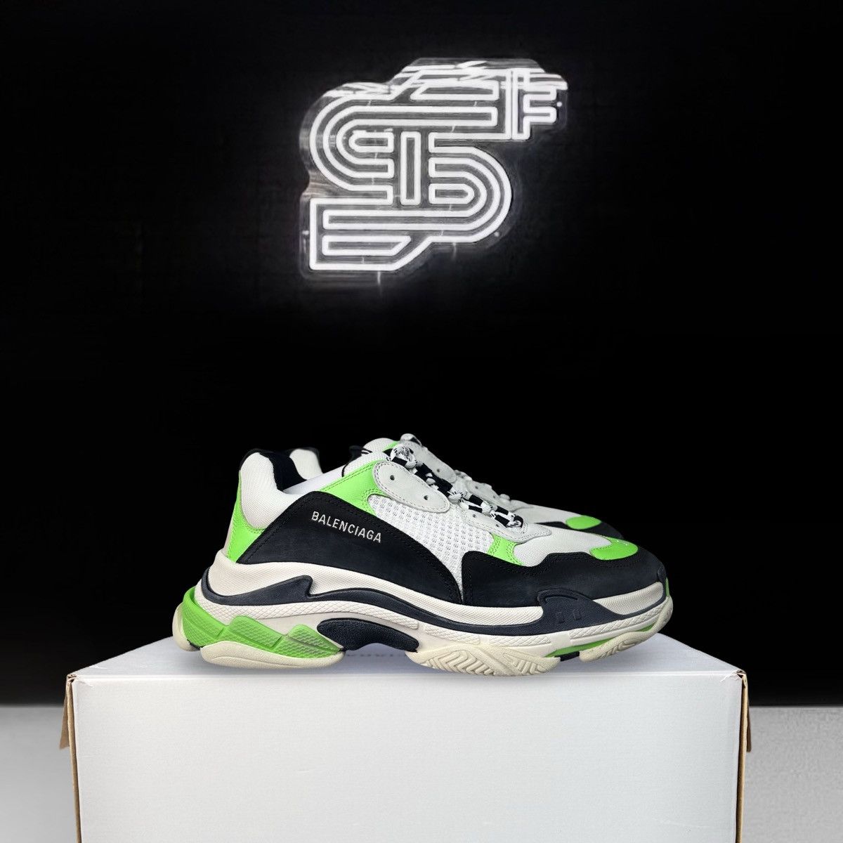 Balenciaga Balenciaga Triple-S Black/White/Green Size US 14 / EU 47 - 1 Thumbnail