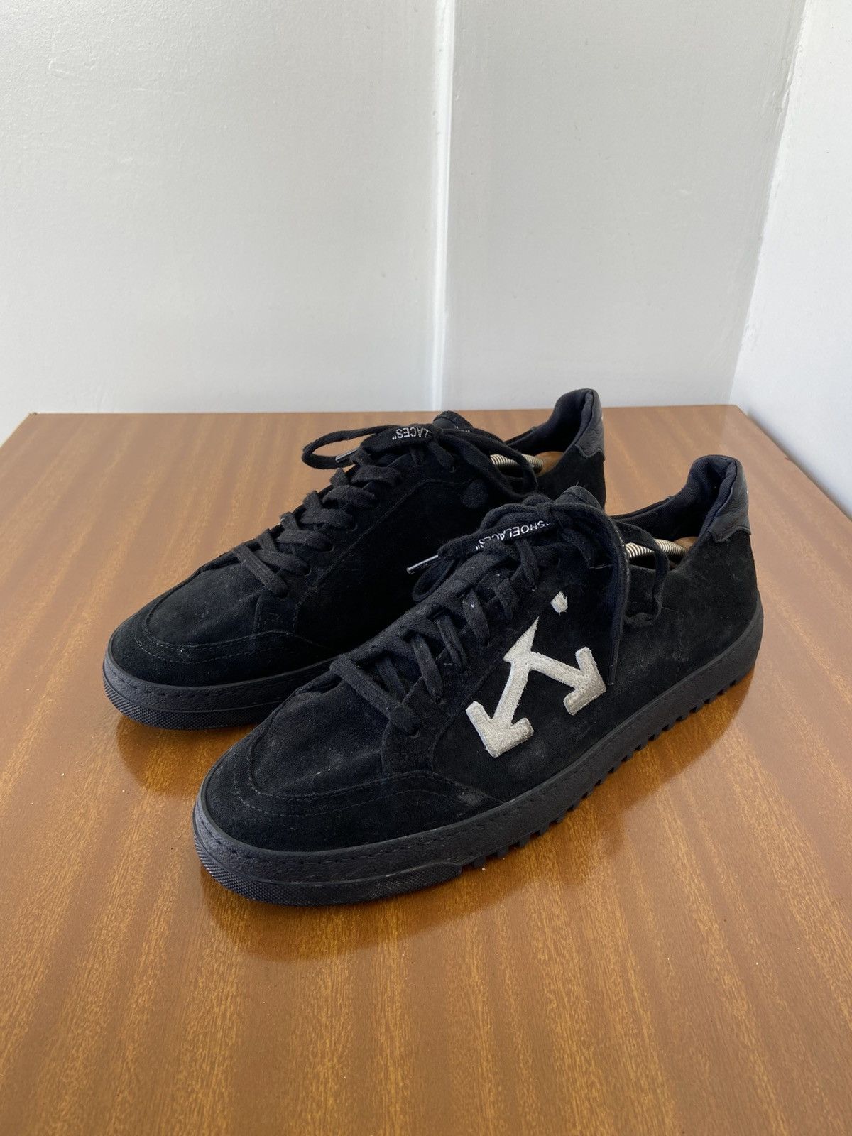 Off-White Off-white Size US 10 / EU 43 - 1 Thumbnail