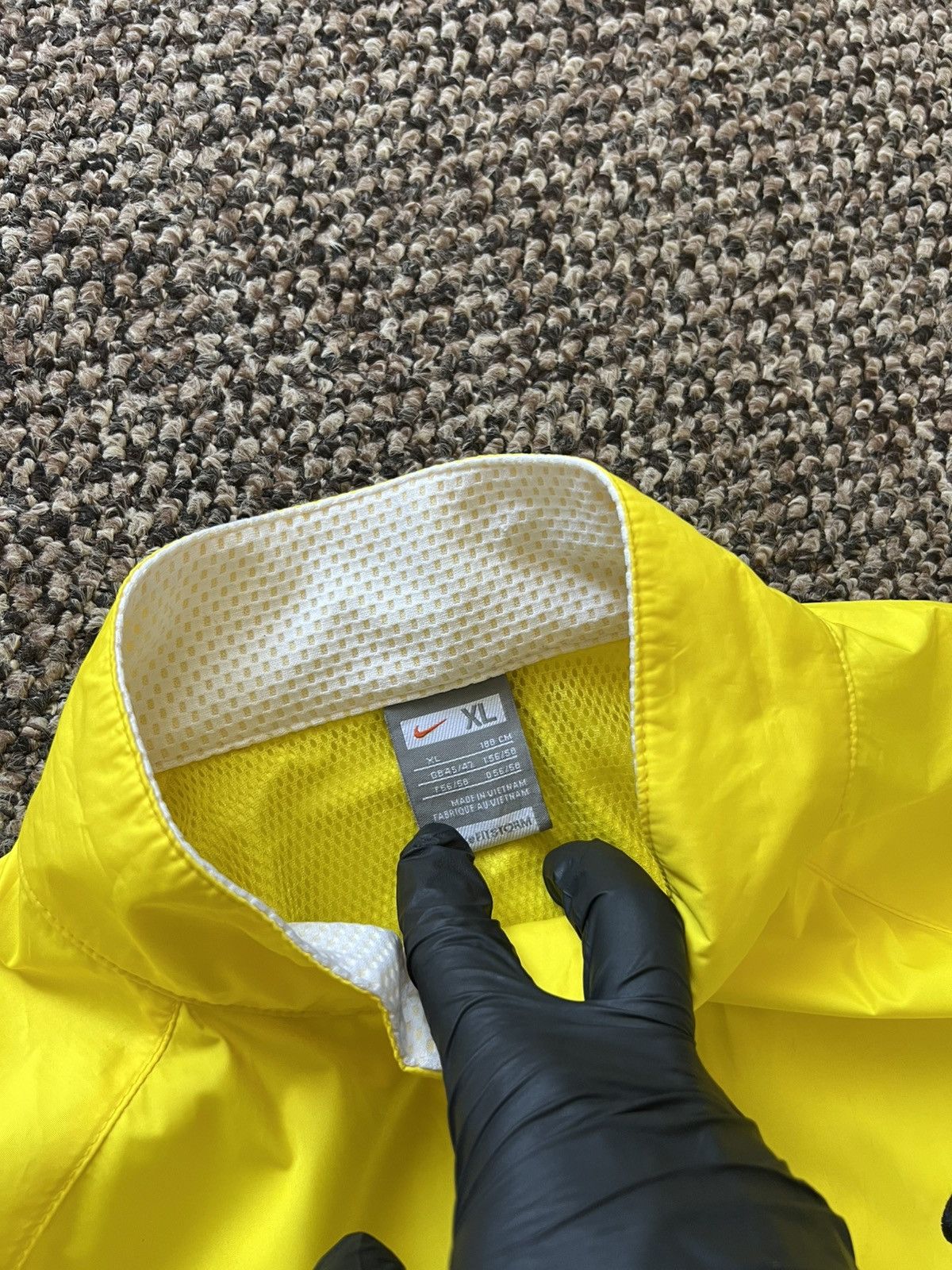 Nike Nike Windrunner Sportswear Jacket Yellow Rare Size XL Size US XL / EU 56 / 4 - 10 Thumbnail