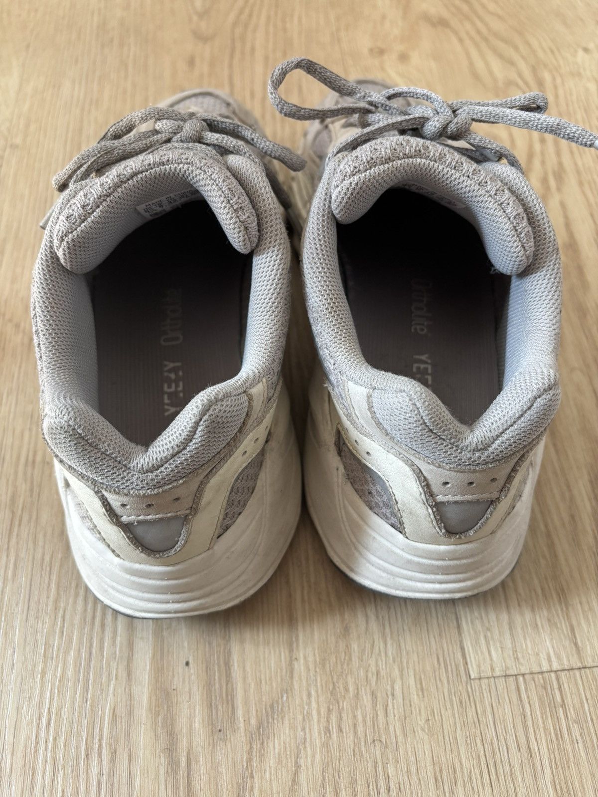 Yeezy Yeezy 700 V2 Static Size US 8.5 / EU 41-42 - 4 Thumbnail