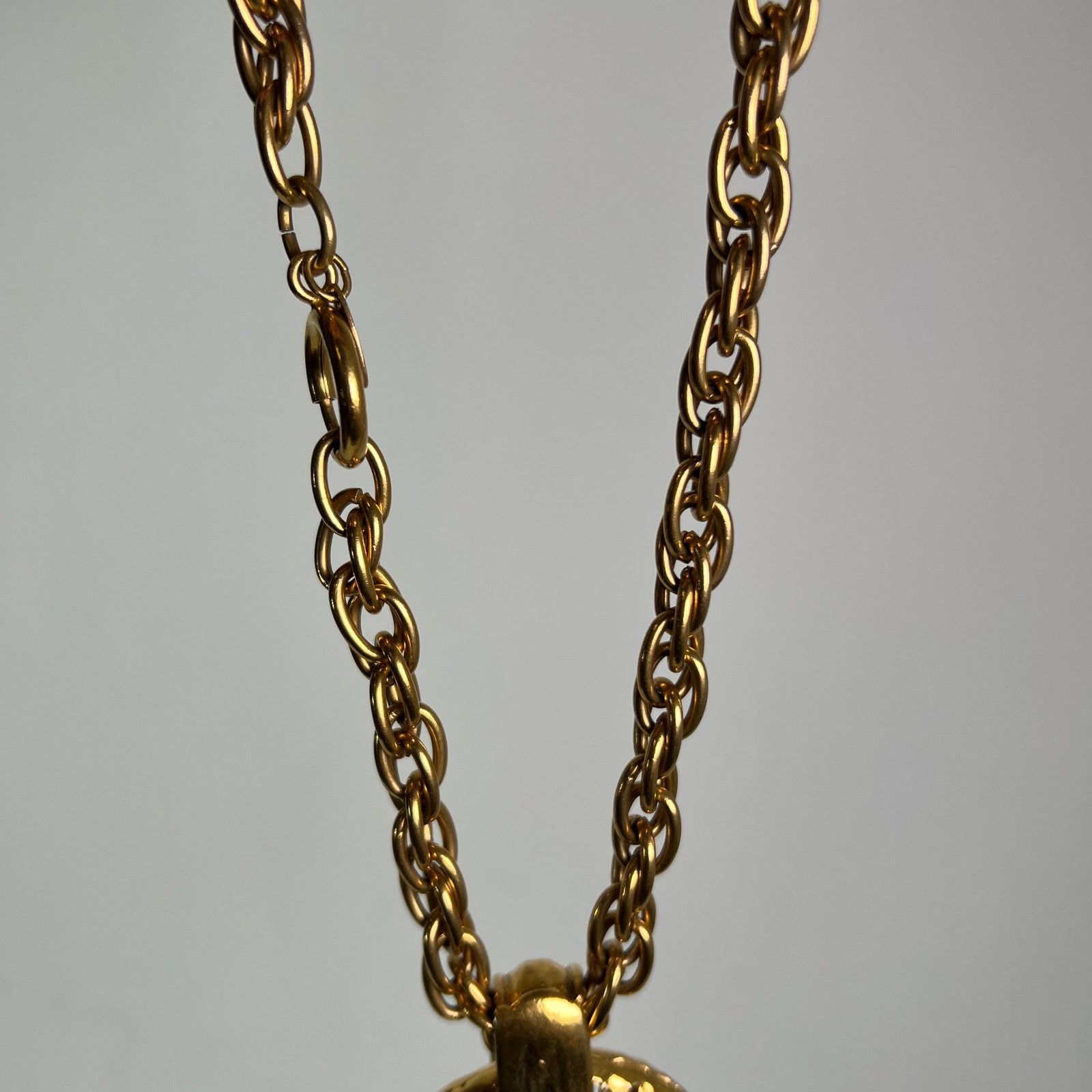 Chanel Chanel Gold Plated Cutout Logo Medallion Pendent Necklace Size ONE SIZE - 5 Thumbnail