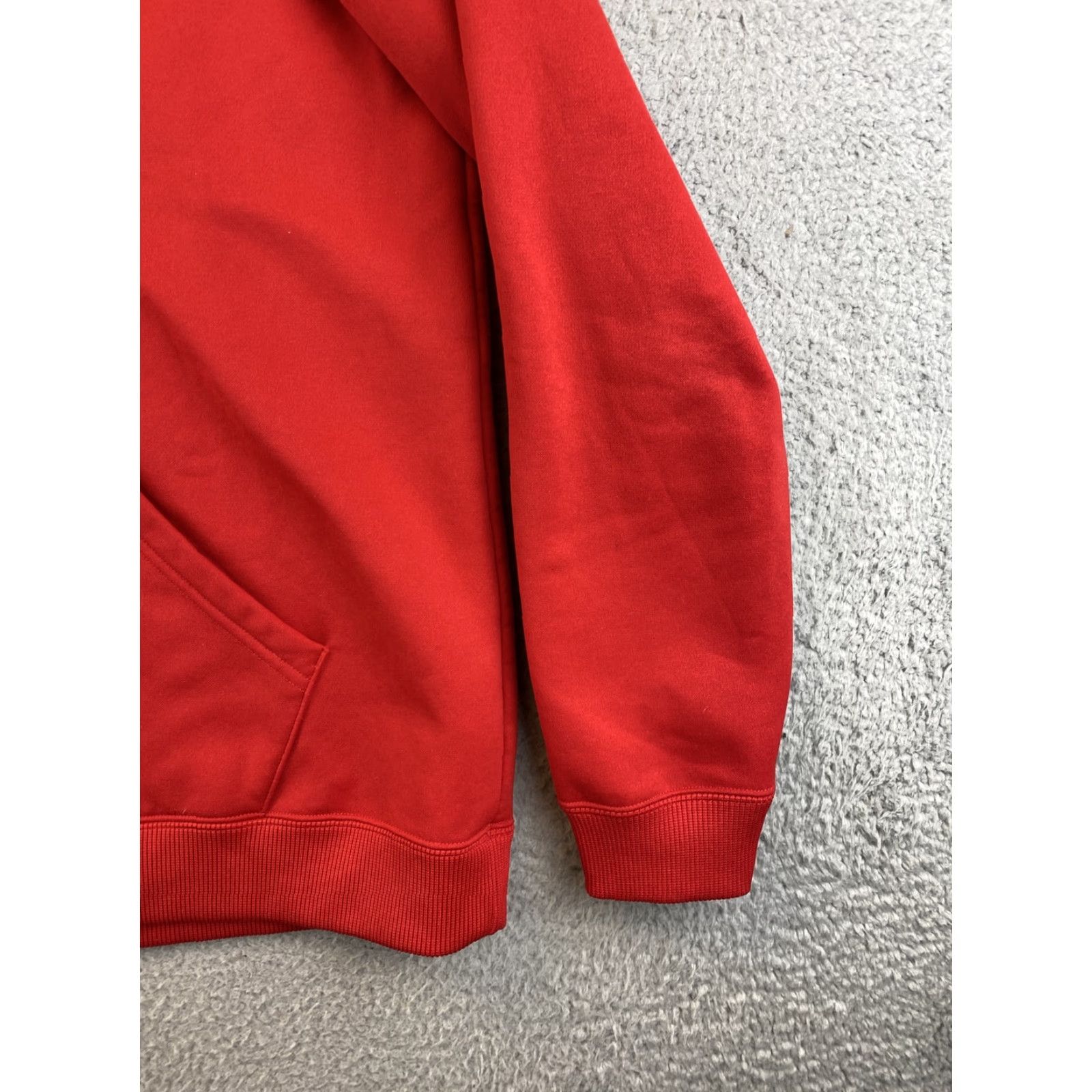 Under Armour Under Armour Mens Red Kangaroo Pockets Hoodie Sweatshirt M 75-44 Regular Men's Colorful Pockets Running Jogging Polyester Zip Drawstring Solid Size US M / EU 48-50 / 2 - 2 Thumbnail