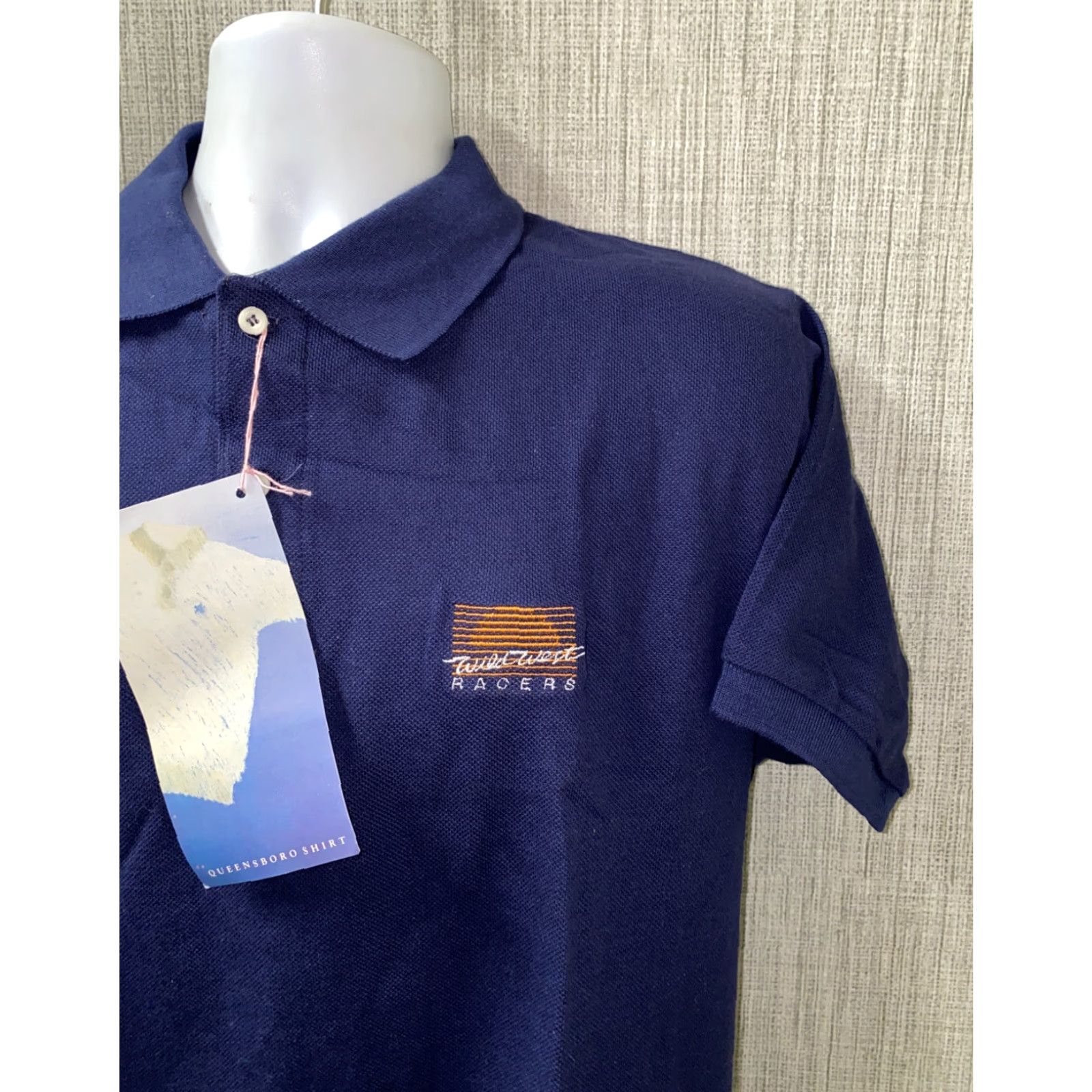 Vintage VINTAGE Queens Boro Golf Polo Shirt L Navy Blue USA Made Mens Size L NWT Size US L / EU 52-54 / 3 - 2 Thumbnail