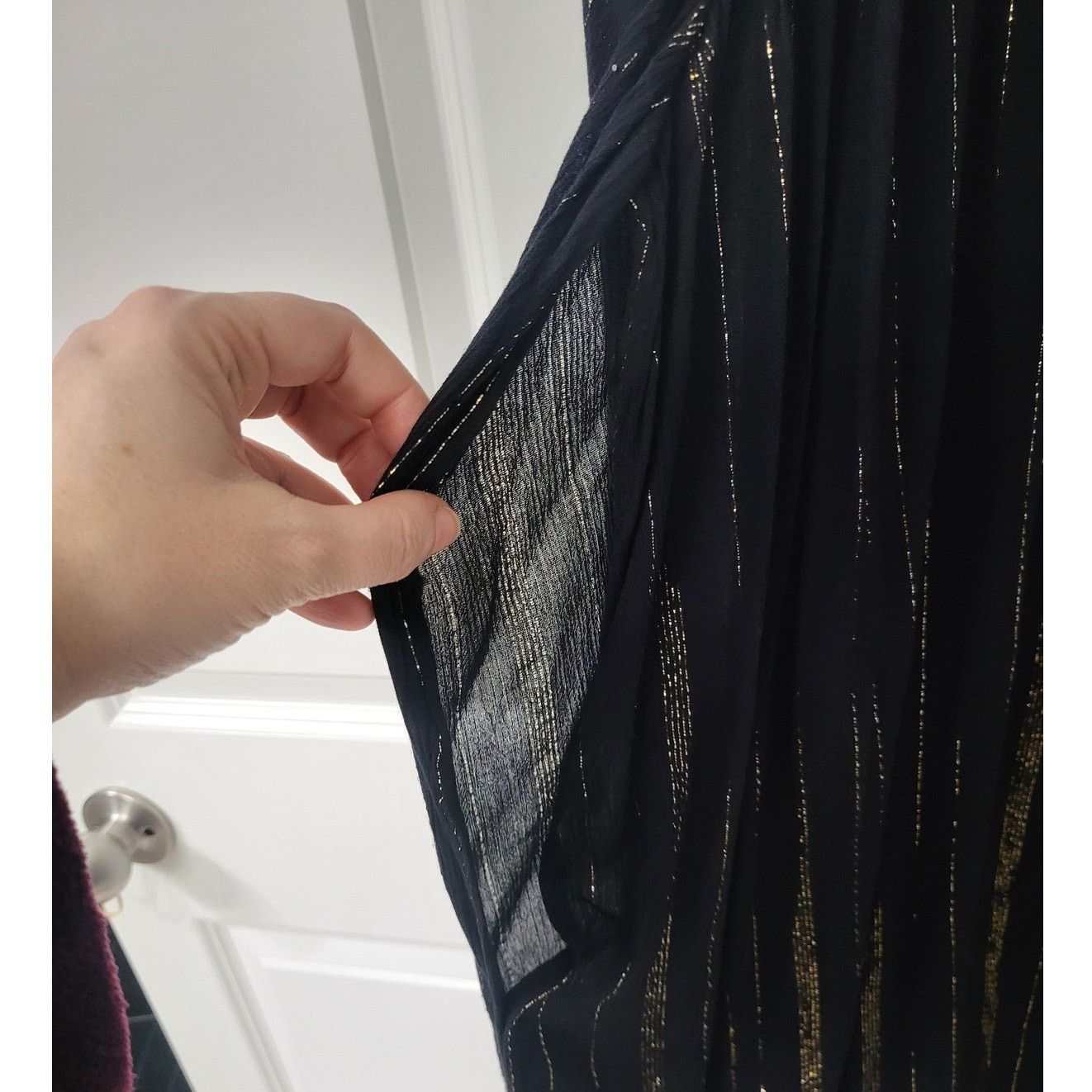 Vince Camuto Vince Camuto Sheer Black/Gold Stripes Gauze Kimono -One Size Size ONE SIZE - 3 Thumbnail