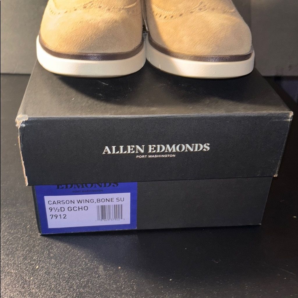 Allen Edmonds Allen Edmunds Ran Suede Oxford Shoe NWB Sz 9.5D Retail $395 Size US 9.5 / EU 42-43 - 2 Thumbnail