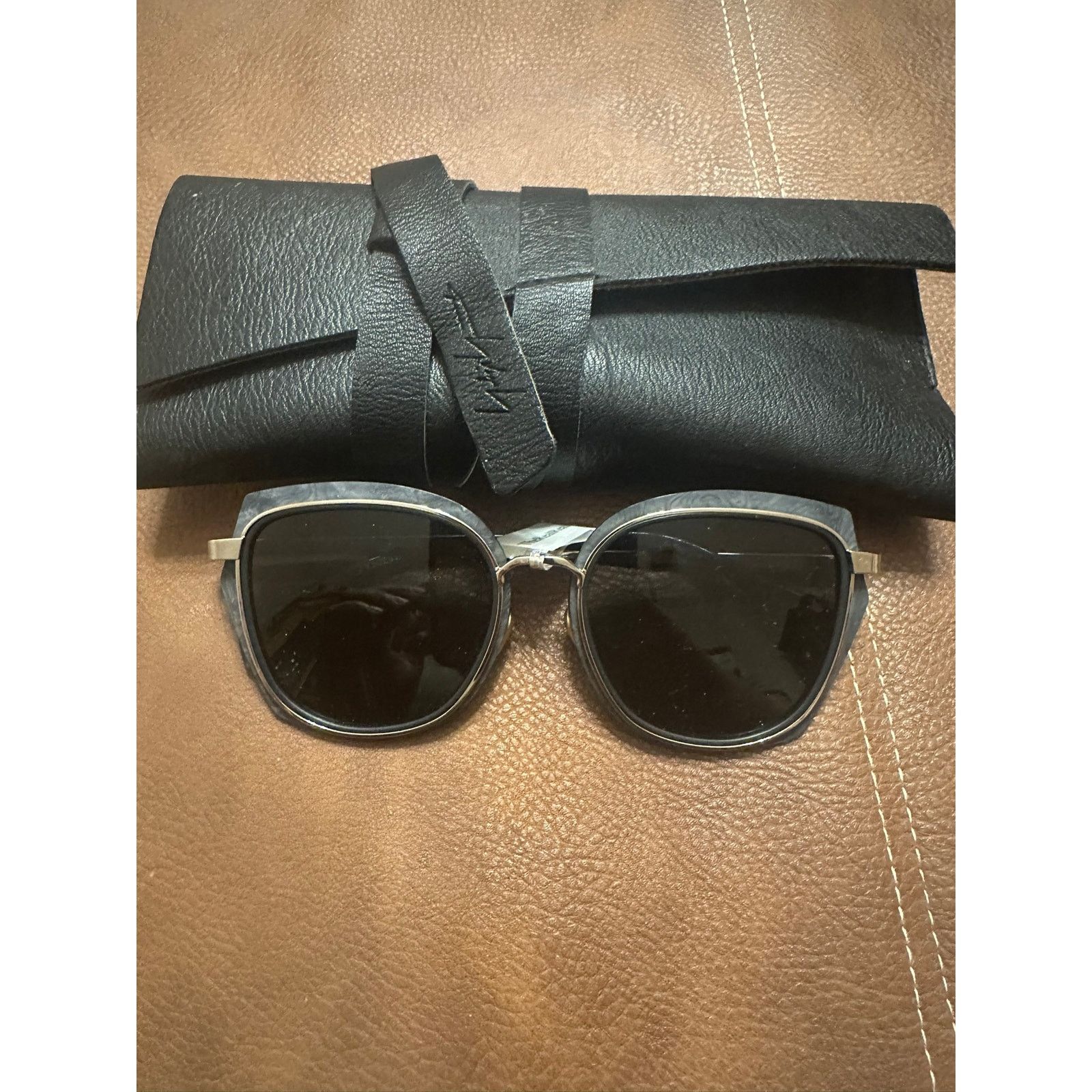 Yohji Yamamoto Yohji Yamamoto Black Marbled Sunglasses Goldtone Japanese Size ONE SIZE - 1 Thumbnail