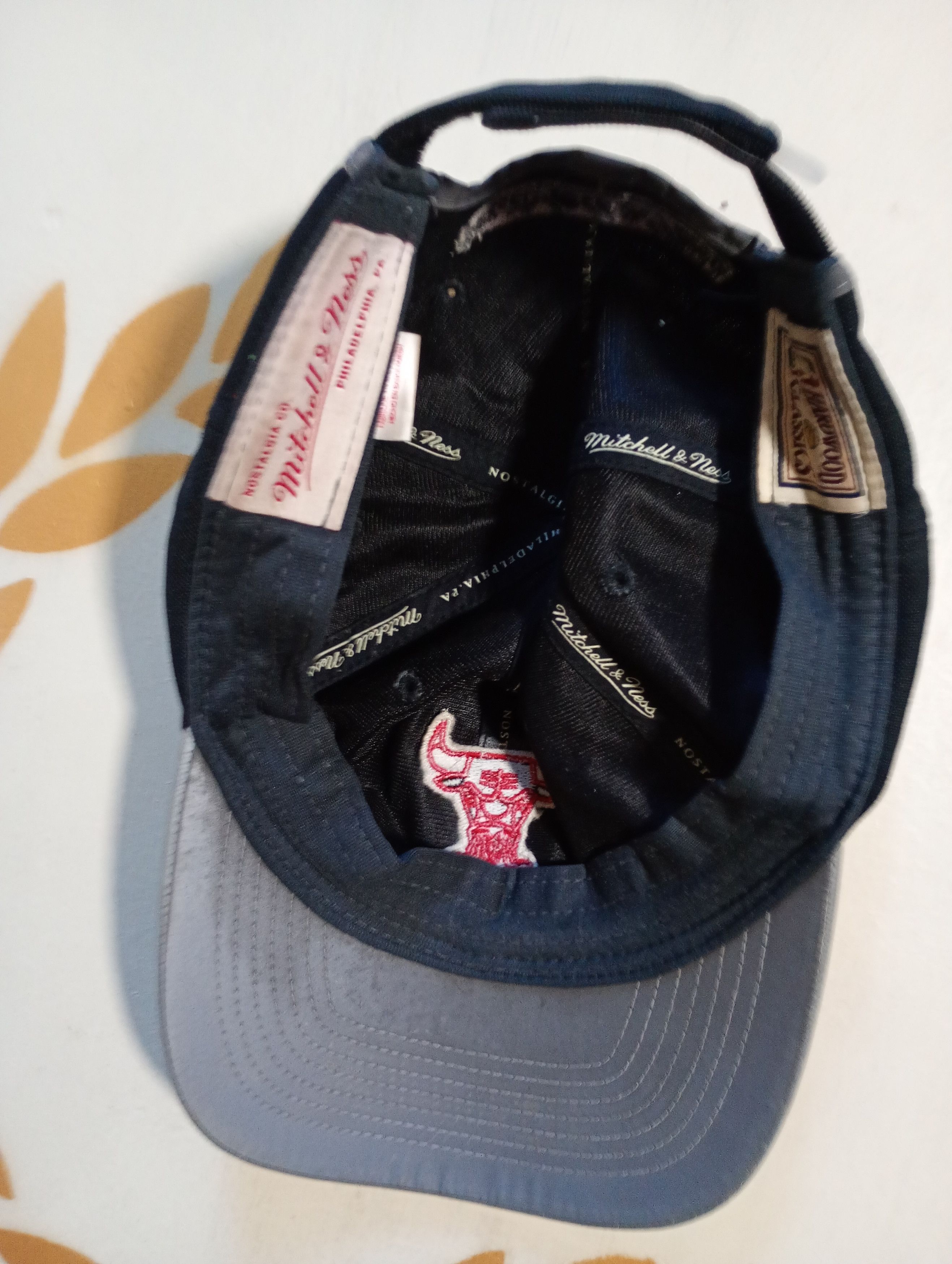 Mitchell & Ness Mitchell & Ness Chicago Bulls Baseball Cap Vintage Size ONE SIZE - 8 Thumbnail
