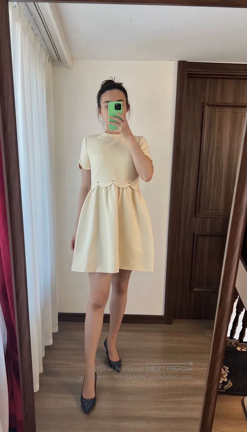 Valentino Valentino dress Size M / US 6-8 / IT 42-44 - 2 Thumbnail