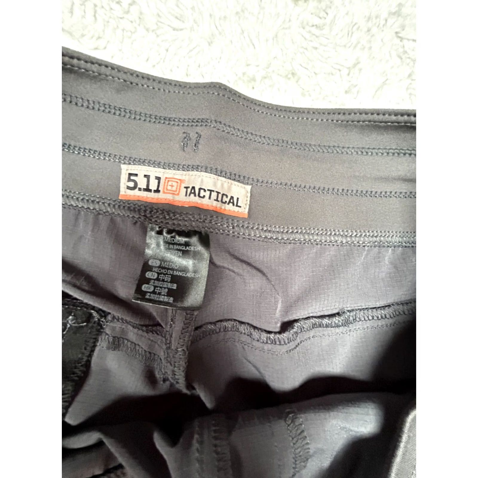 Vintage 5.11 Tactical Women's Gray Athletic Shorts Small Snag Resistant Drawstring Waist New Size 28" / US 6 / IT 42 - 3 Thumbnail