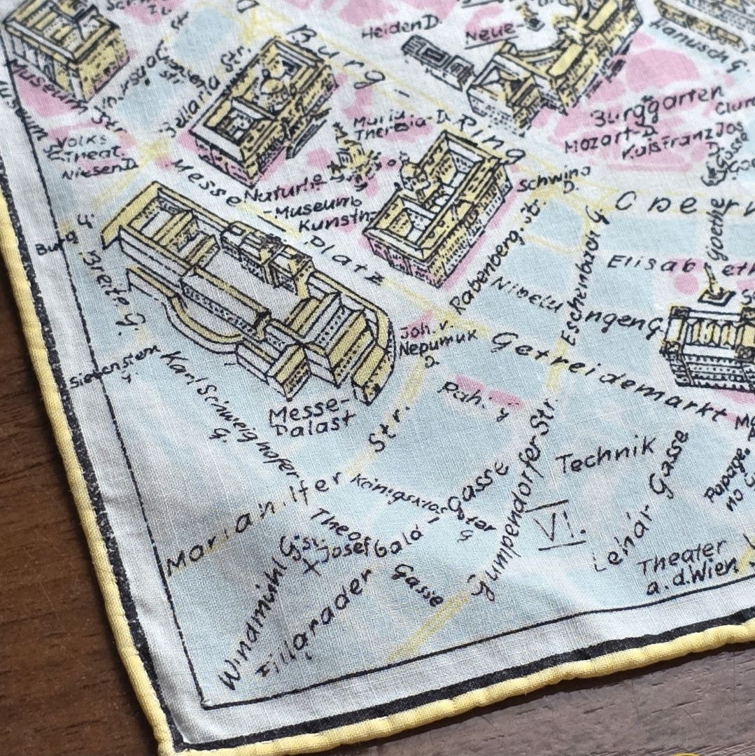 Vintage 1950s/60s Wien City Map Scarf - Architectural Decor Piece Size ONE SIZE - 4 Thumbnail