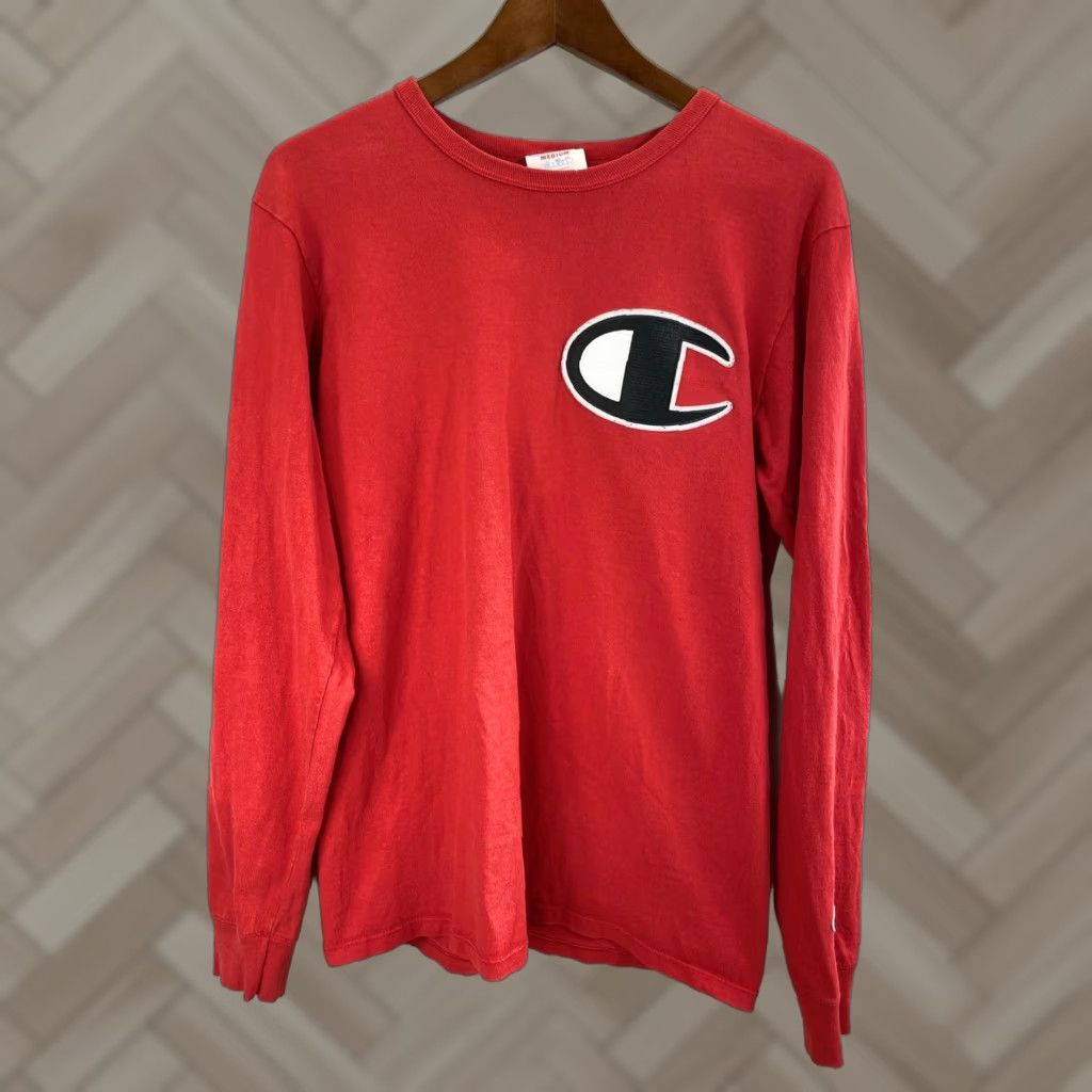 Champion VTG Champion Red Long Sleeve T-Shirt Embroidered Crest Logo Stitch Crew Neck Men M Size US M / EU 48-50 / 2 - 1 Thumbnail