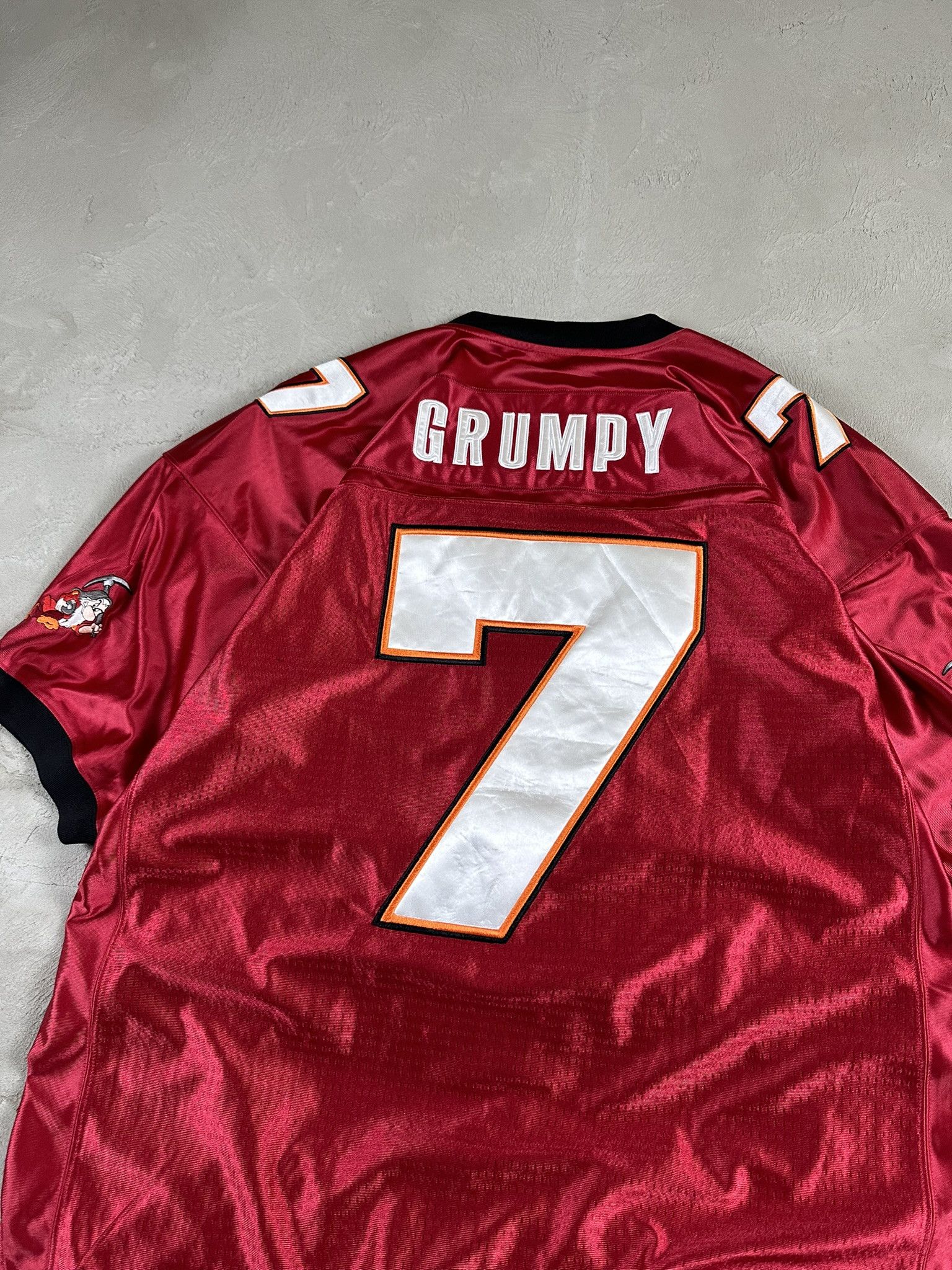 Disney Vintage Disney Grumpy Rage Jersey NFL Mesh T-shirt Size US XL / EU 56 / 4 - 15 Thumbnail