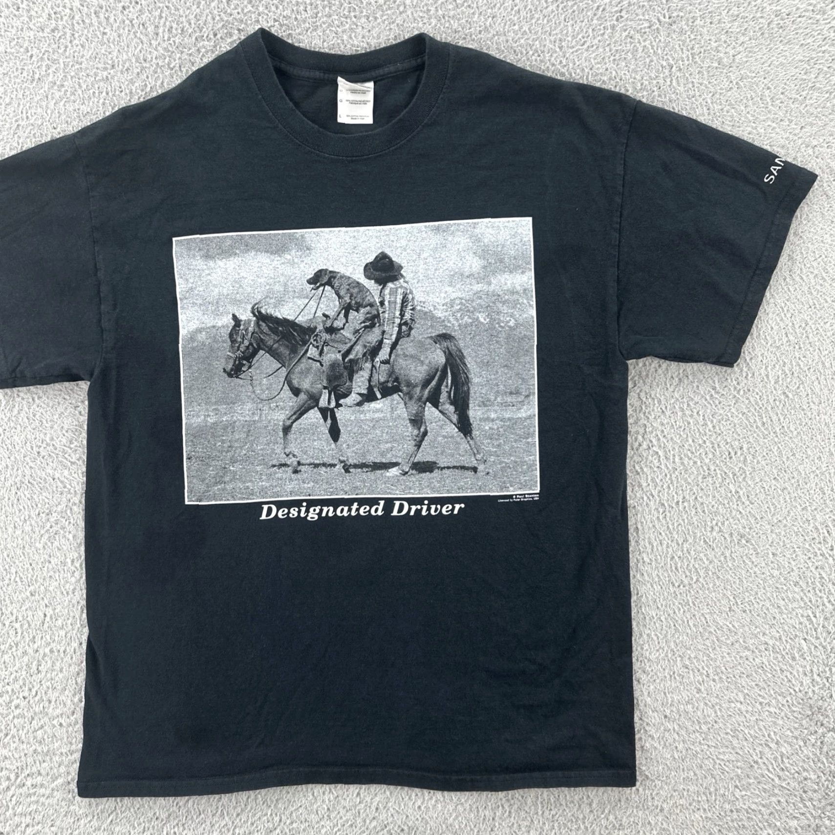 Gildan VINTAGE Gildan Mens Large Black T Shirt Designated Driver Drunk Cowboys Dog Tee Size US L / EU 52-54 / 3 - 2 Thumbnail