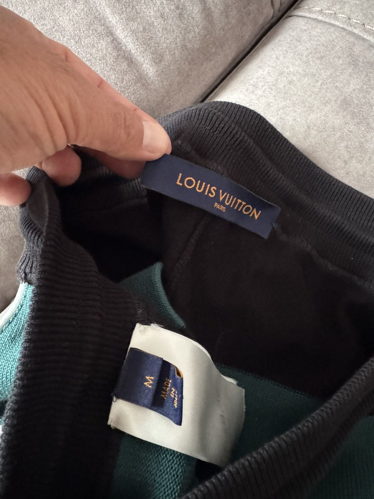 Louis Vuitton LOUIS VUITTON HYBRID NYLON JOGGER sizes in photos by tap Size US 32 / EU 48 - 24 Thumbnail