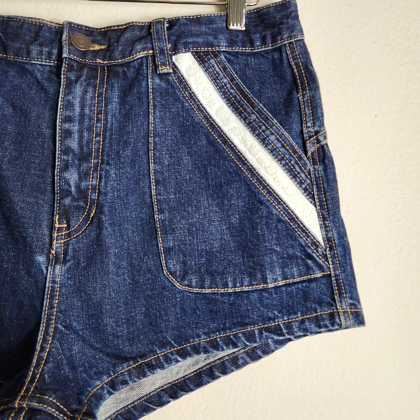 Free People VINTAGE Free People Blue Denim Eyelet Trim High Waisted Sweet Surrender Shorts-Size 31 Size 24" / US 00 / IT 34 - 4 Thumbnail