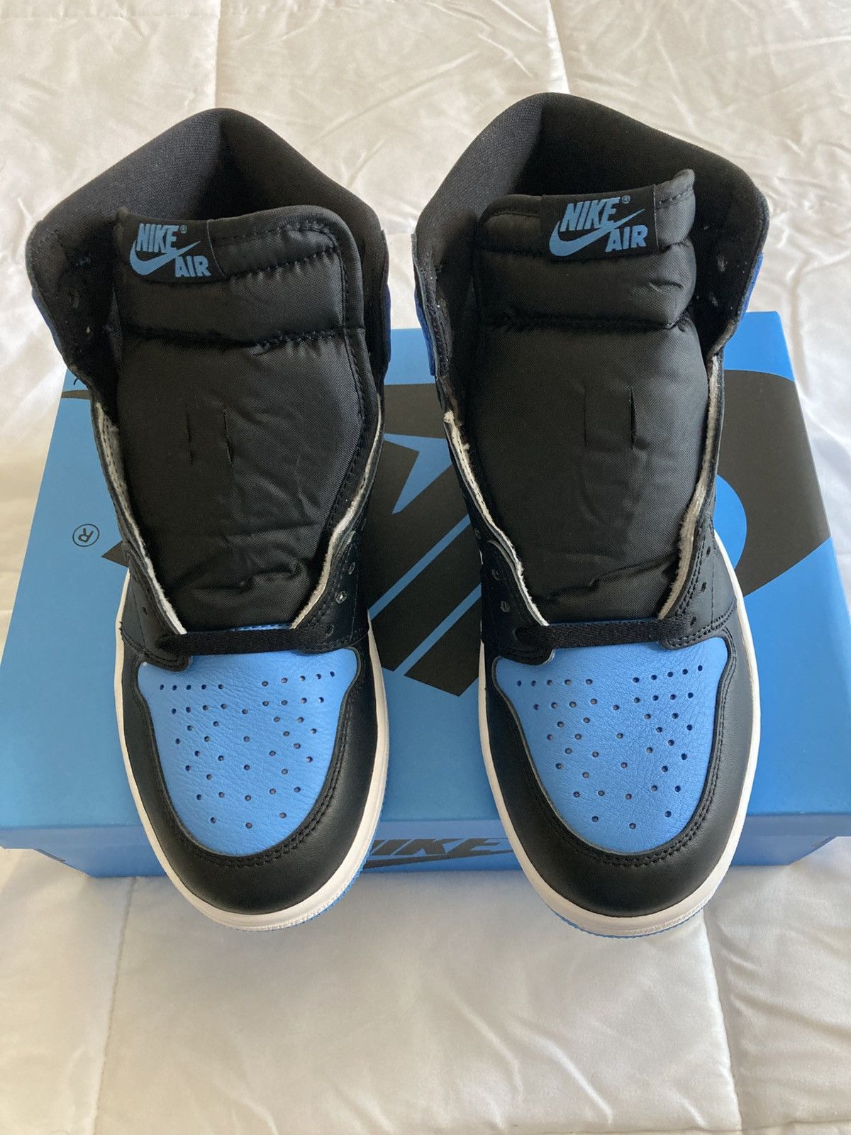 Jordan Brand Jordan 1 High UNC Toe Size US 8.5 / EU 41-42 - 4 Thumbnail