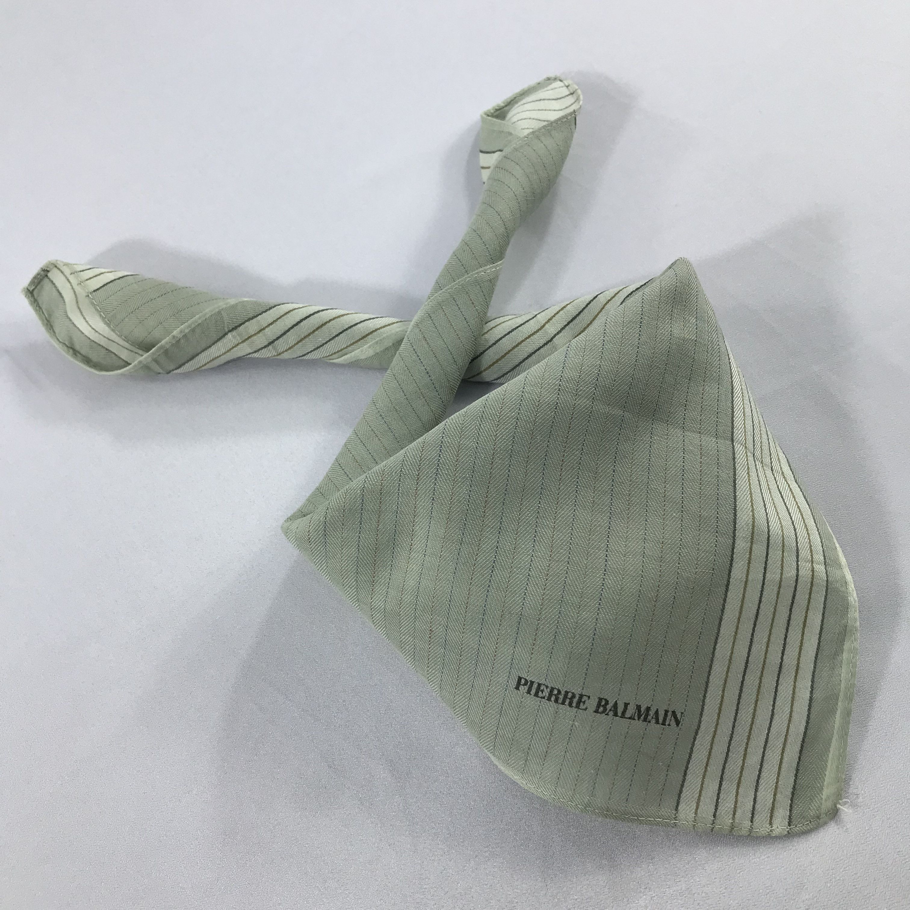 Pierre Balmain × Vintage Pierre Balmain Bandana / Handkerchief / Neckerchief - S2489 Size ONE SIZE - 4 Thumbnail