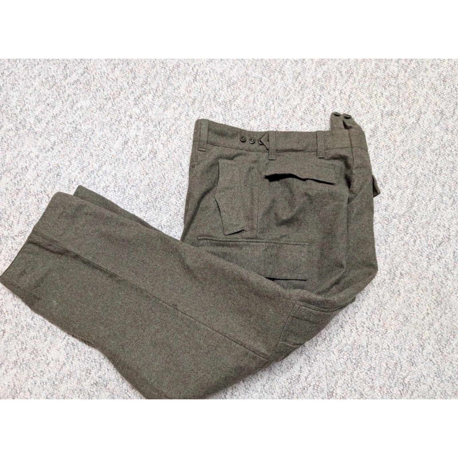 Vintage VINTAGE military thick wool ARMY pants TROUSERS 30x32 green CARGO Germany Mens Wool Cargo 30x32 Green 1940s? Size US 30 / EU 46 - 4 Thumbnail