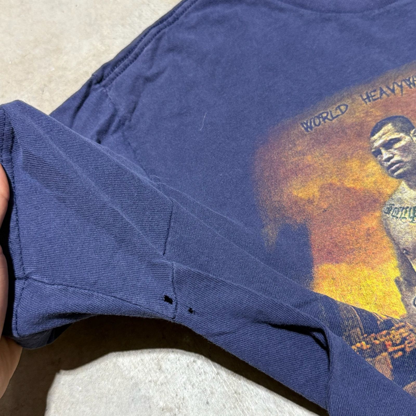 Fruit Of The Loom Vintage UFC Velasquez Vs Dos Santos Tee Medium Size US M / EU 48-50 / 2 - 5 Thumbnail