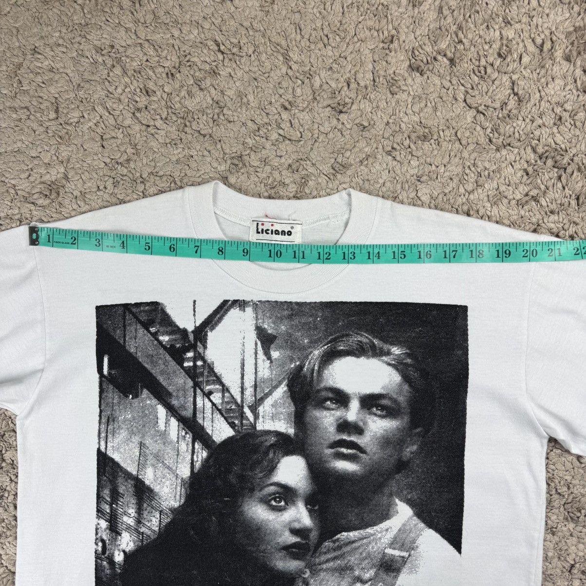 Vintage Vintage Bootleg Titanic Graphic Poster T-shirt Size US M / EU 48-50 / 2 - 14 Thumbnail