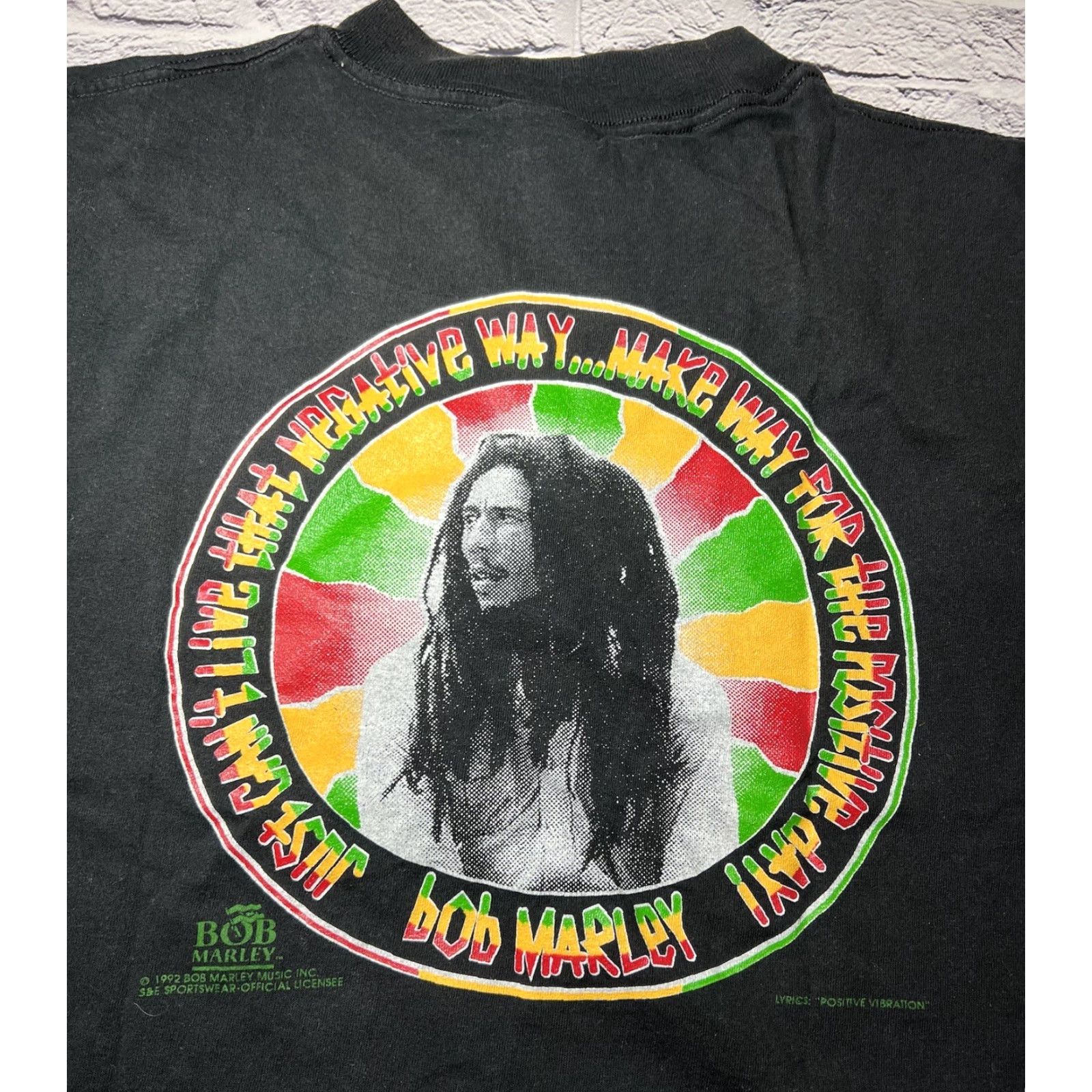 Vintage VINTAGE Bob Marley S&E Sportswear T-Shirt Mens L Black Lyric 1992 Positive Vibration Music Shirt Size US L / EU 52-54 / 3 - 6 Thumbnail
