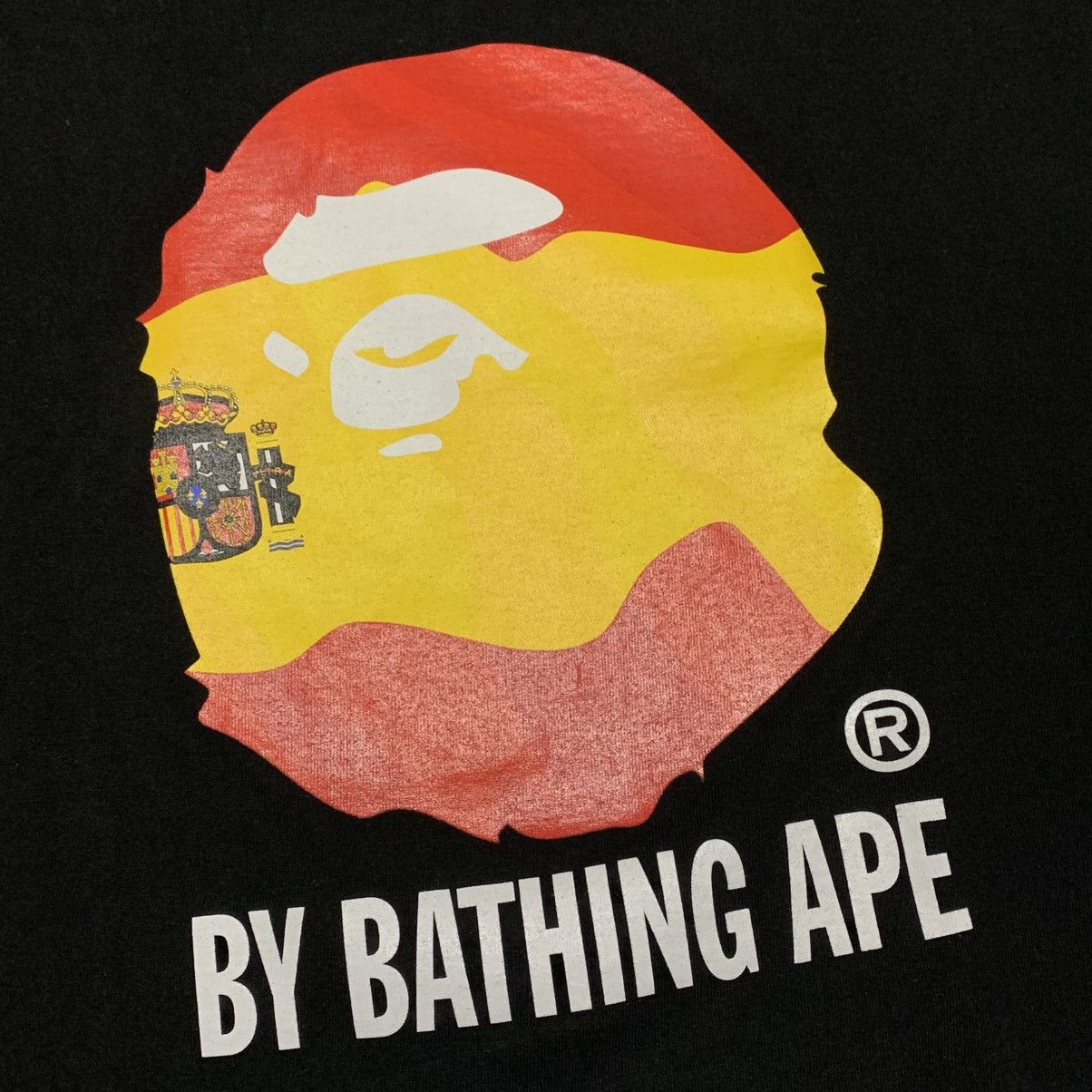 Bape Bape Medium Spain Spanish Flag Black Tee Vintage Size US M / EU 48-50 / 2 - 3 Thumbnail