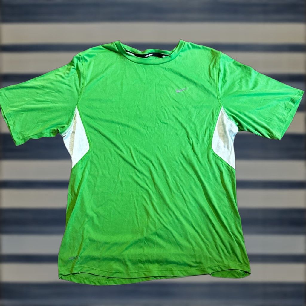 Nike Nike Dri Fit Athletic T Shirt Mens Green Short Sleeve Crew Neck Running Medium Size US M / EU 48-50 / 2 - 1 Thumbnail