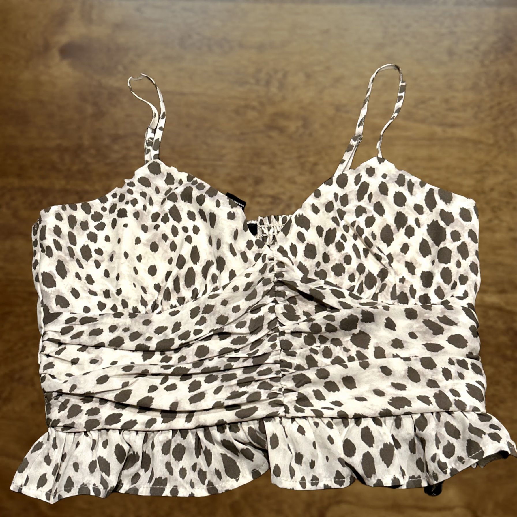 Forever 21 FOREVER 21 Women’s M Polyester Animal Print Halter Top A35 Tank Cropped Sleeveless V-Neck Multicolor Cheetah Tailored Regular Women Mensno Size M / US 6-8 / IT 42-44 - 1 Thumbnail